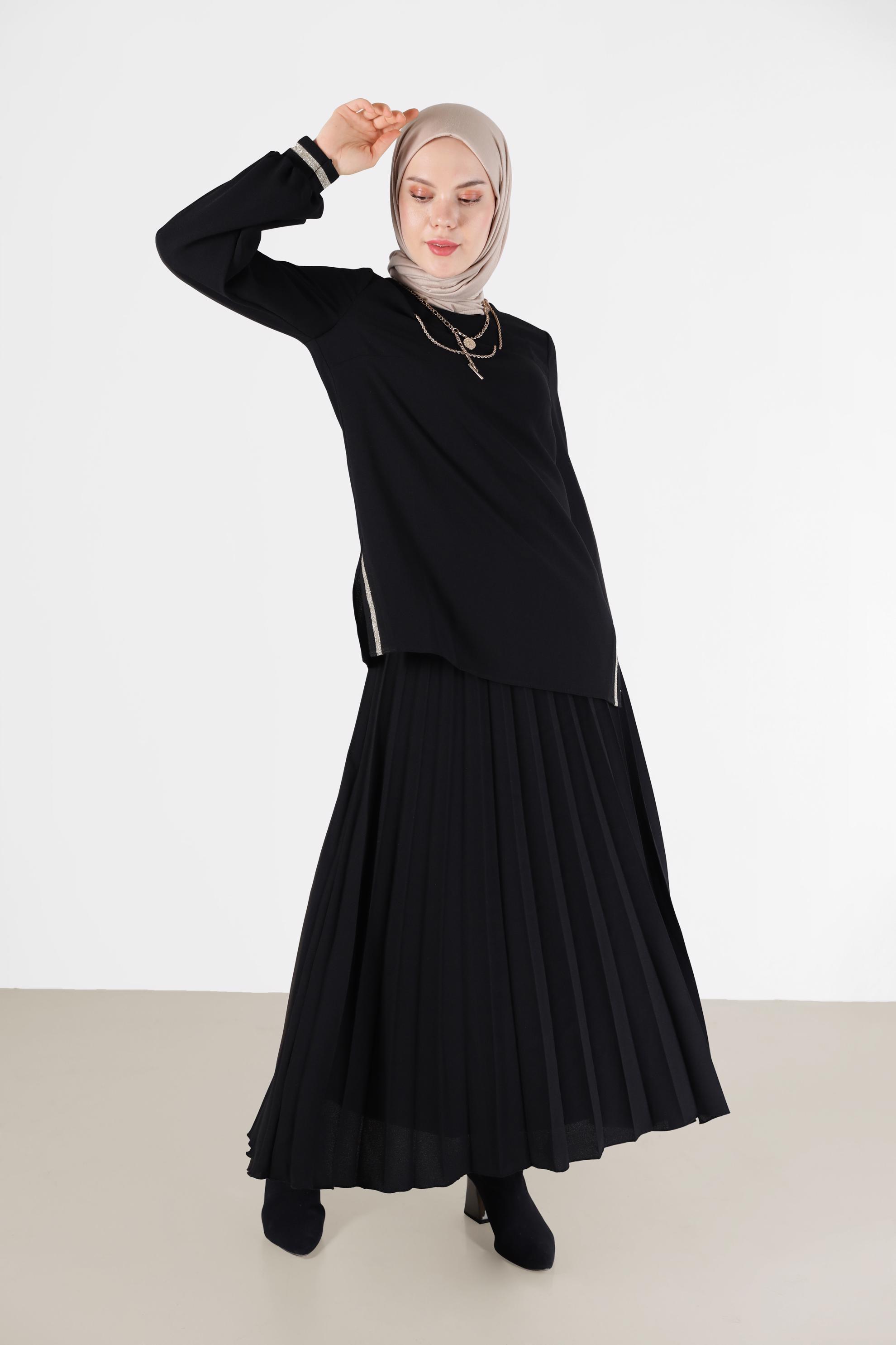 Tesettür giyim SİYAH SİMLİ ŞERİT DETAYLI İKİLİ ETEKLİ TAKIM 42332