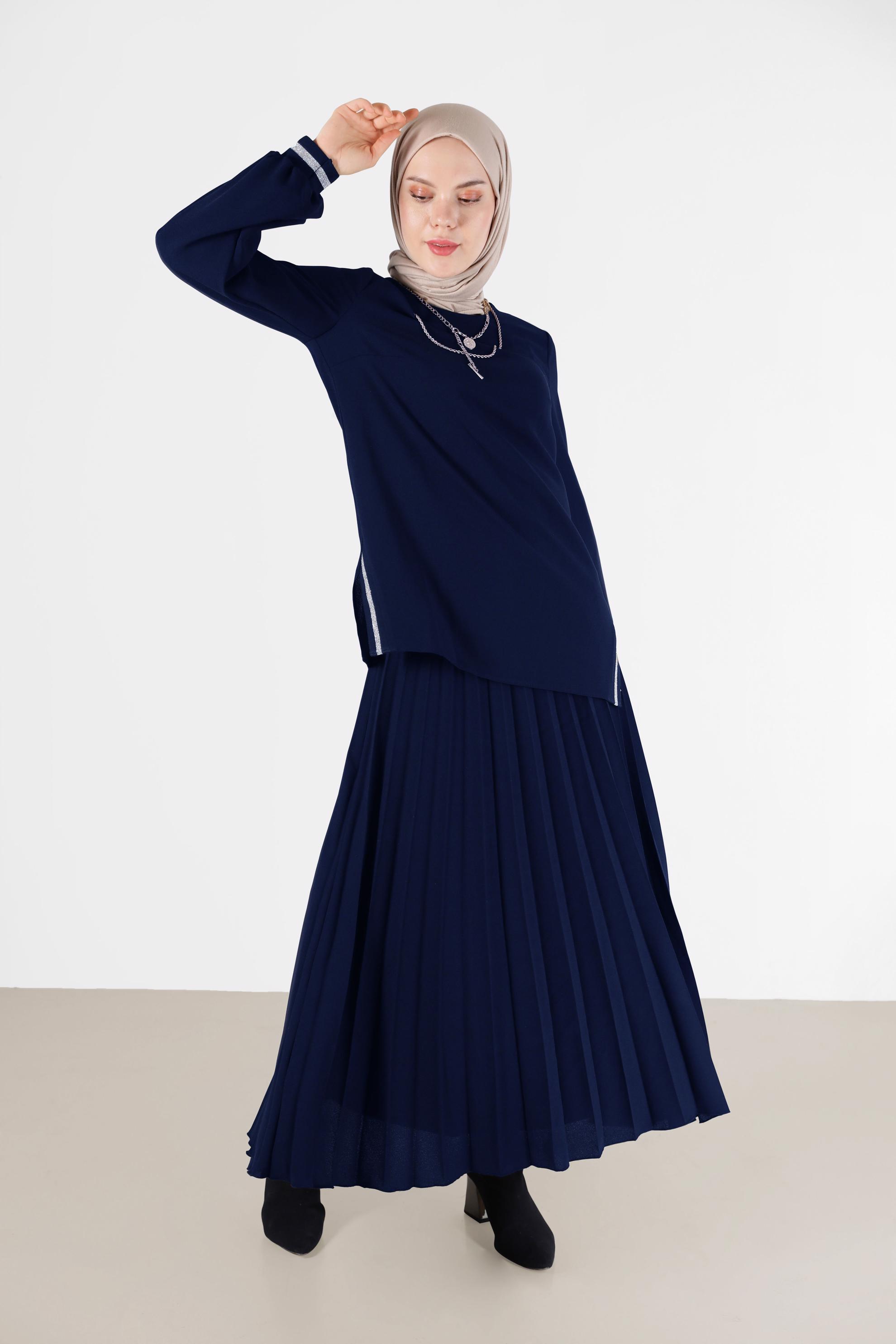Tesettür giyim LACİVERT SİMLİ ŞERİT DETAYLI İKİLİ ETEKLİ TAKIM 42332