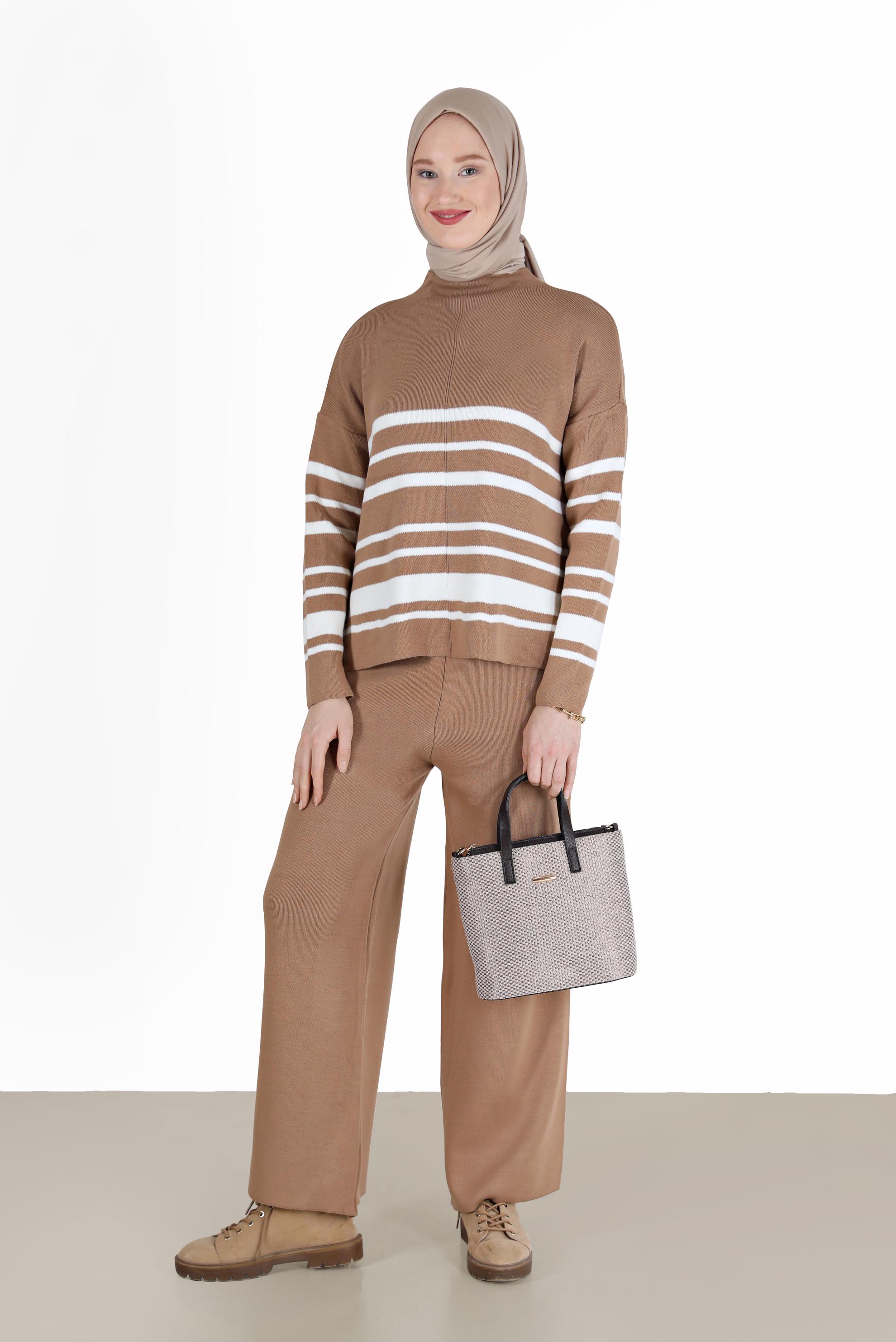 Vêtements hijab BRUN ENSEMBLE PANTALON 2 PIÈCES EN MAILLE DÉTAILS RAYURES 42486