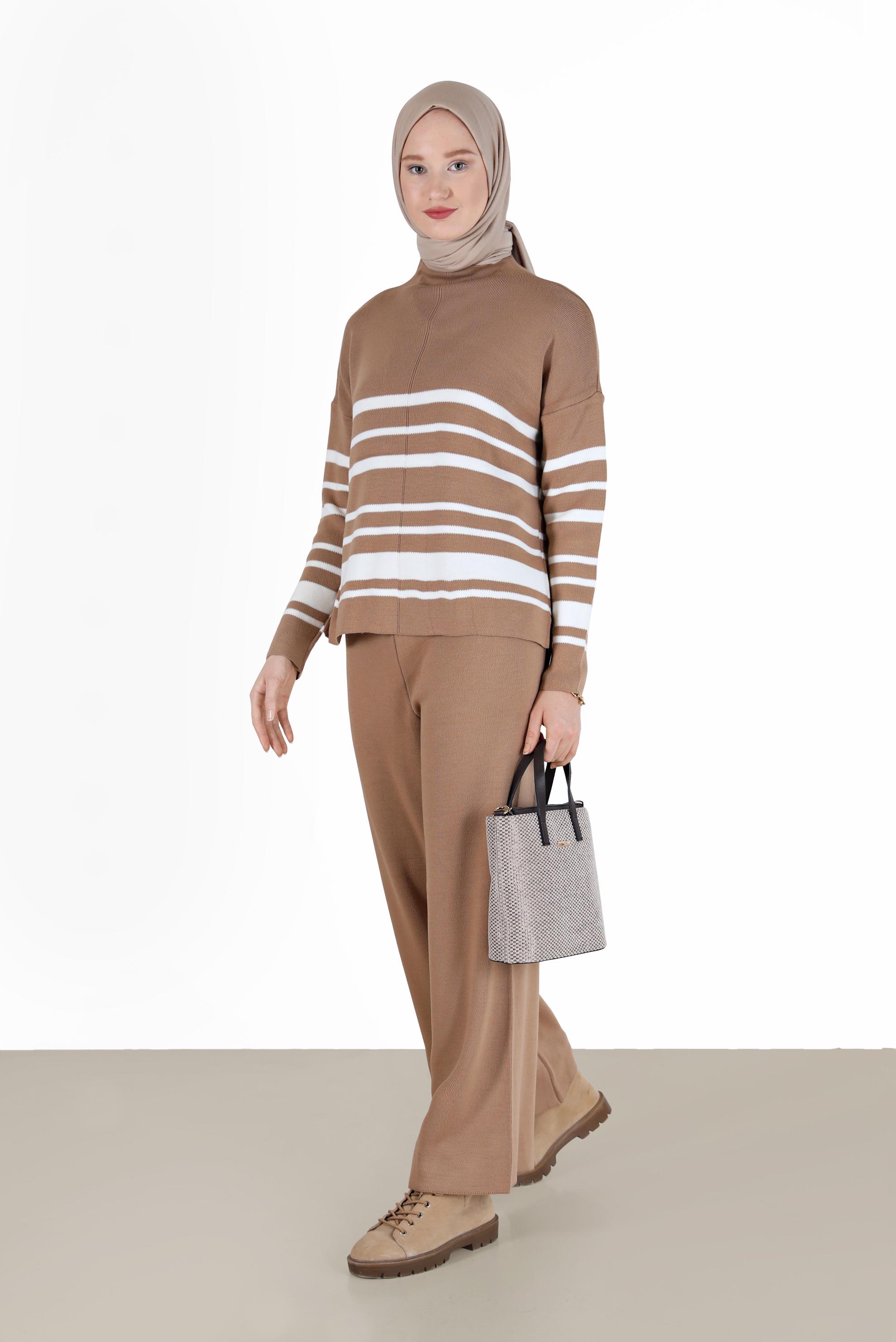 Vêtements hijab BRUN ENSEMBLE PANTALON 2 PIÈCES EN MAILLE DÉTAILS RAYURES 42486