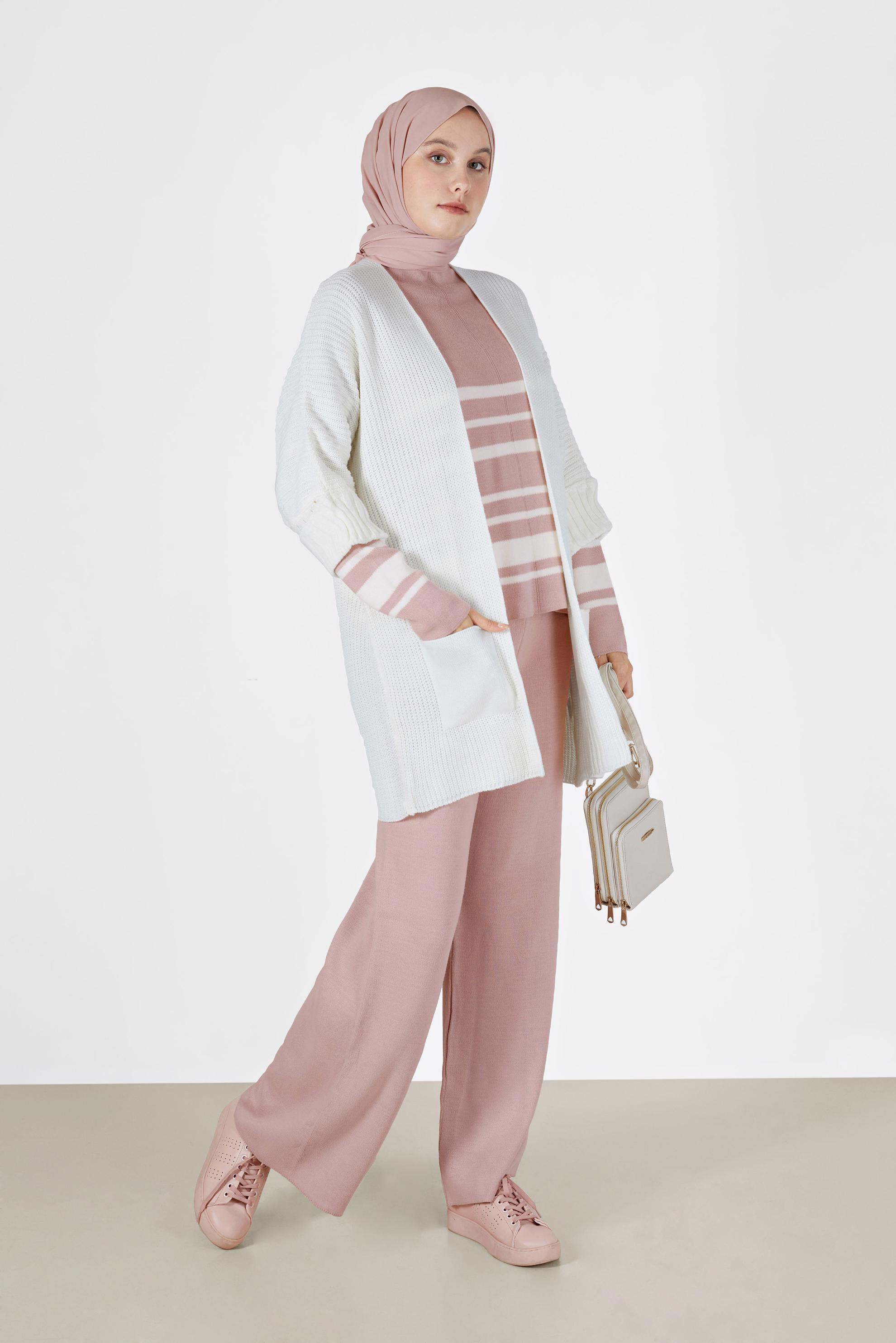 Vêtements hijab POUDRE ENSEMBLE PANTALON 2 PIÈCES EN MAILLE DÉTAILS RAYURES 42486