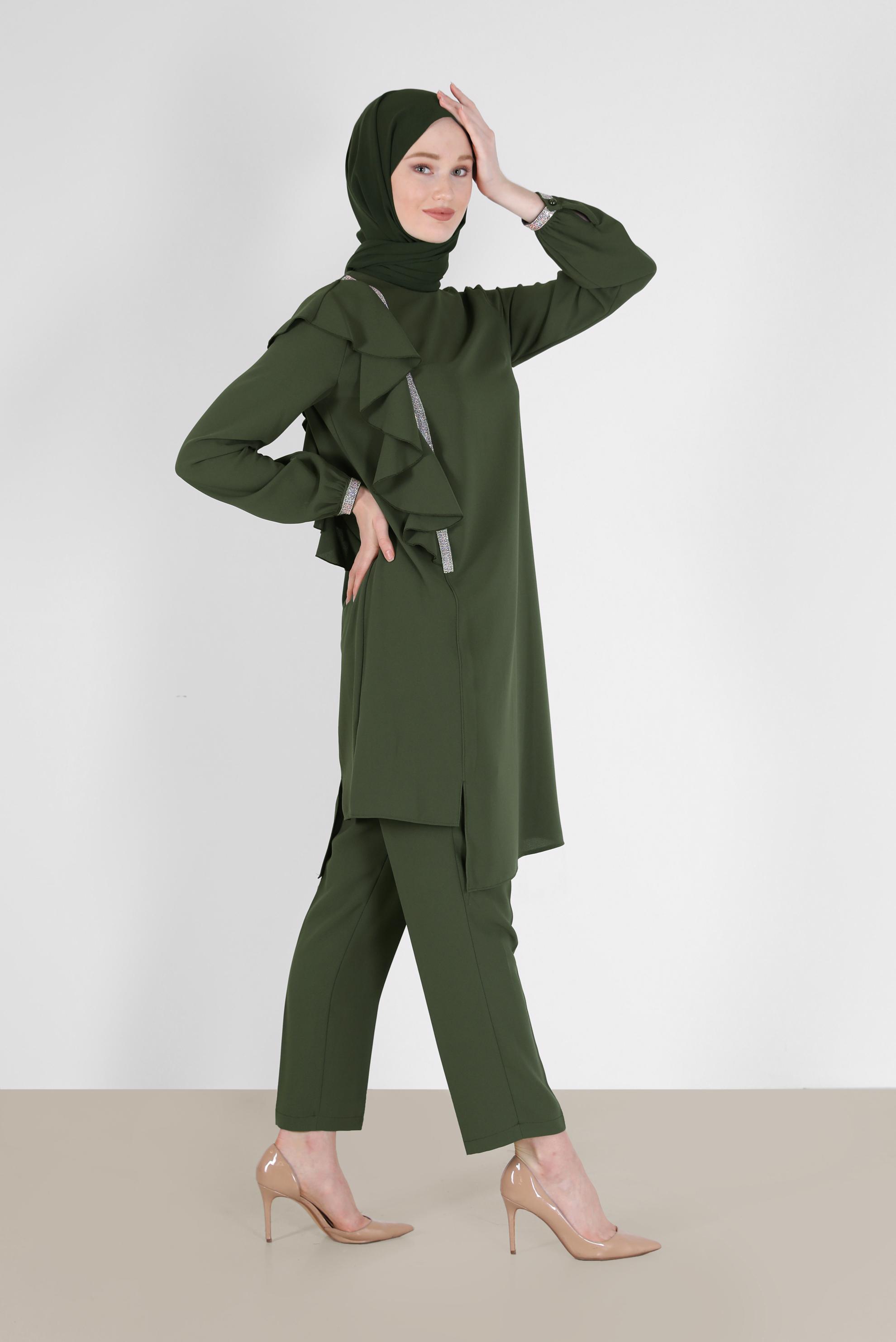 Vêtements hijab KAKI COSTUME 2 PIÈCES EN CRÊPE AVEC PANTALON À VOLANTS 30200