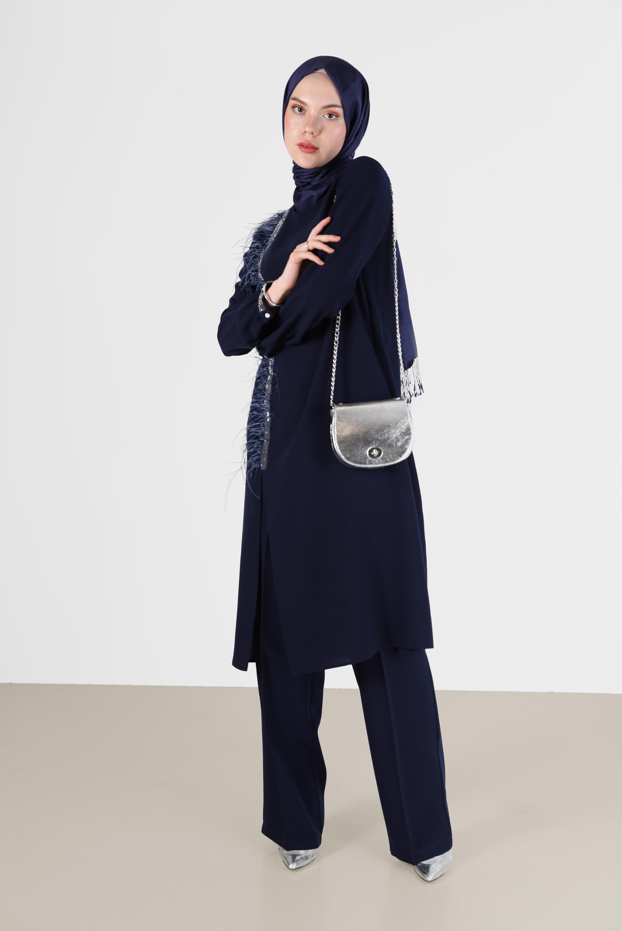 Tesettür giyim LACİVERT SİMLİ ŞERİT DETAYLI TÜYLÜ İKİLİ PANT. TAKIM 30201 