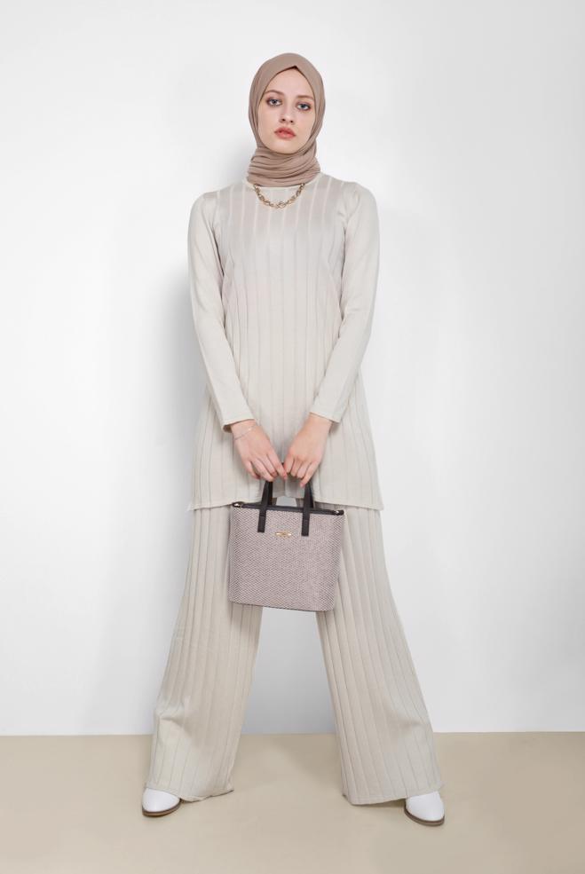 Tesettür giyim  KENDİNDEN DESENLİ BASIC İKİLİ PANT. TRİKO TAKIM 42081  - ALVİNA