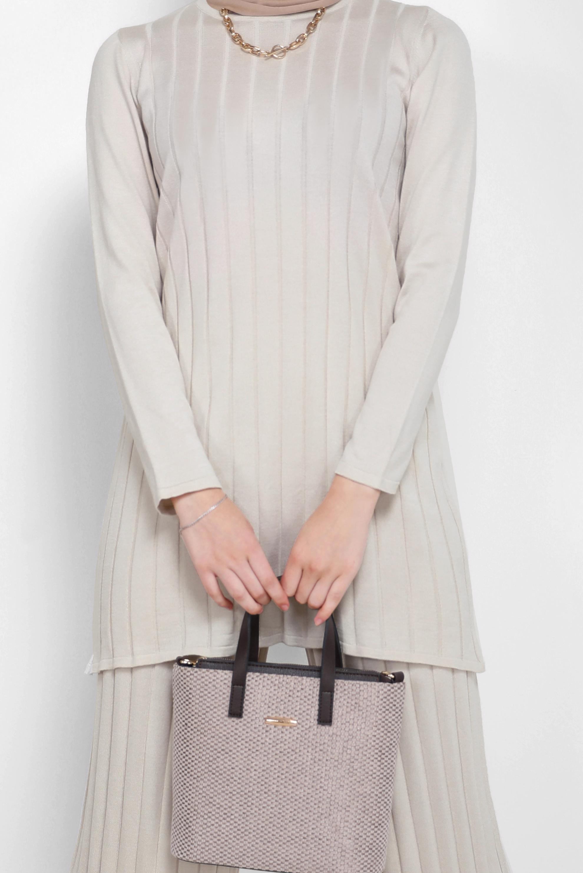 Tesettür giyim BEJ KENDİNDEN DESENLİ BASIC İKİLİ PANT. TRİKO TAKIM 42081 