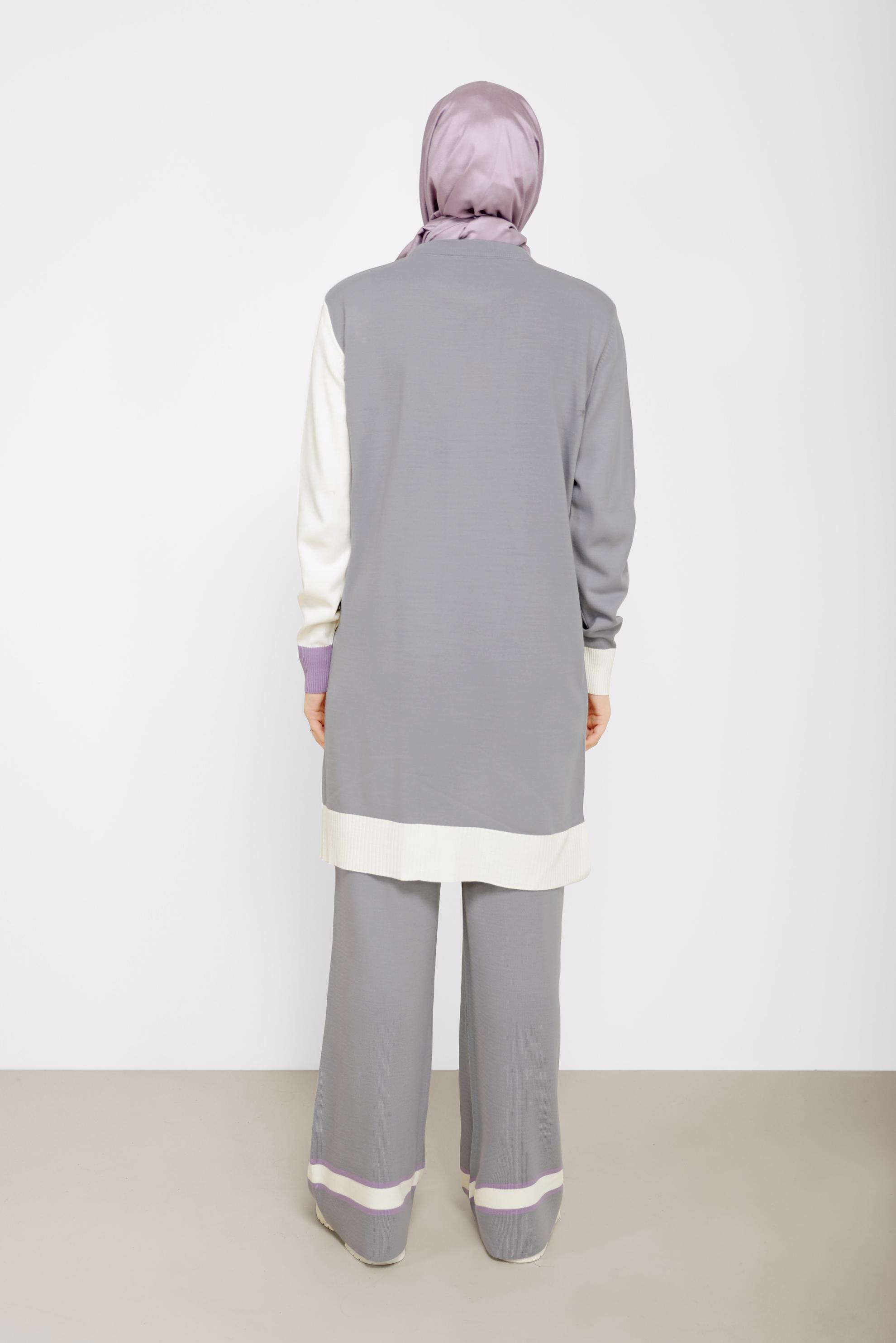 Tesettür giyim GRİ ÜÇ RENKLİ ŞERİT DETAYLI PANT.TRİKO TAKIM 42117 