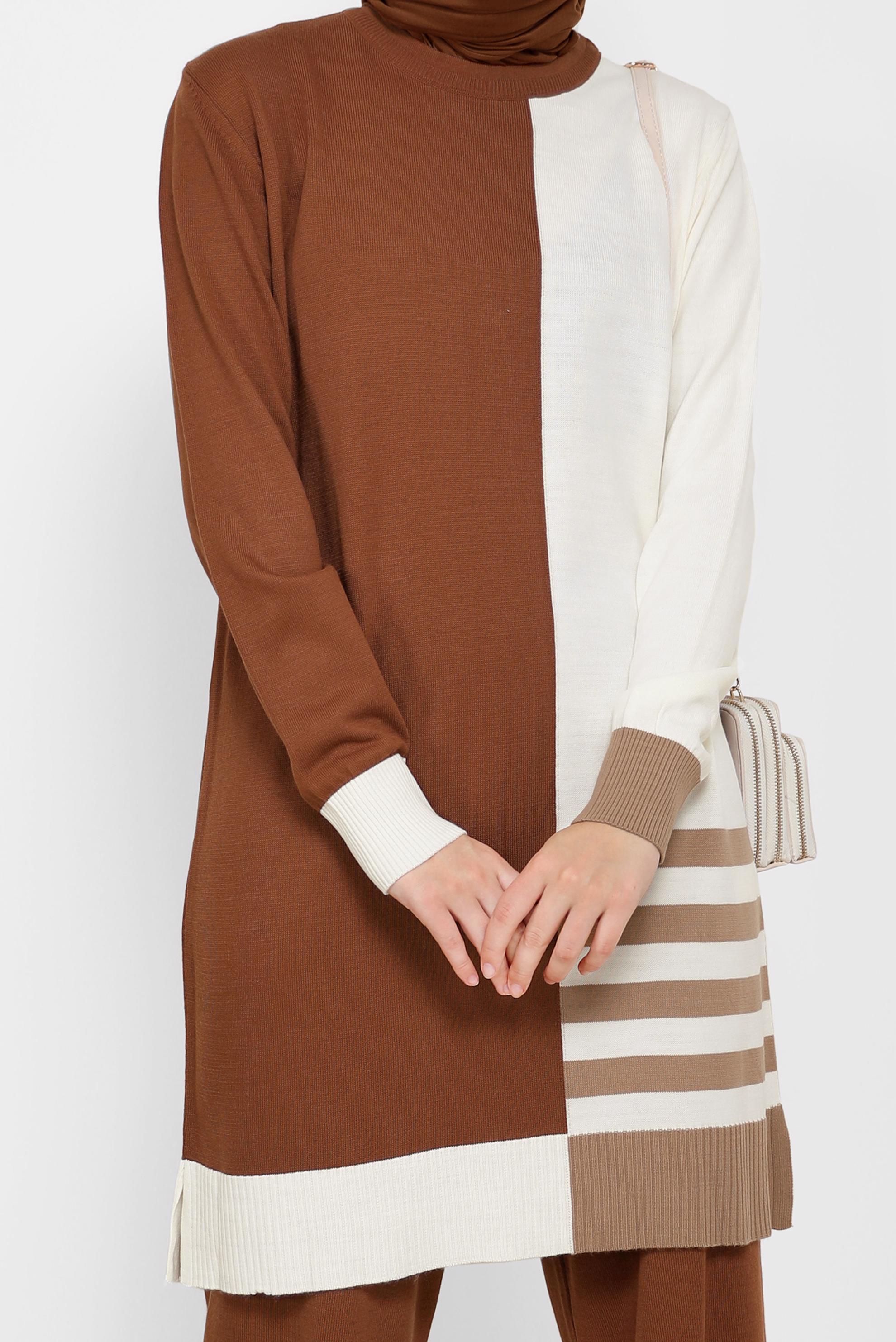 Hijab clothing BROWN 3-COLOR STRIPE DETAIL KNITWEAR SUIT WITH PANTS 42117 