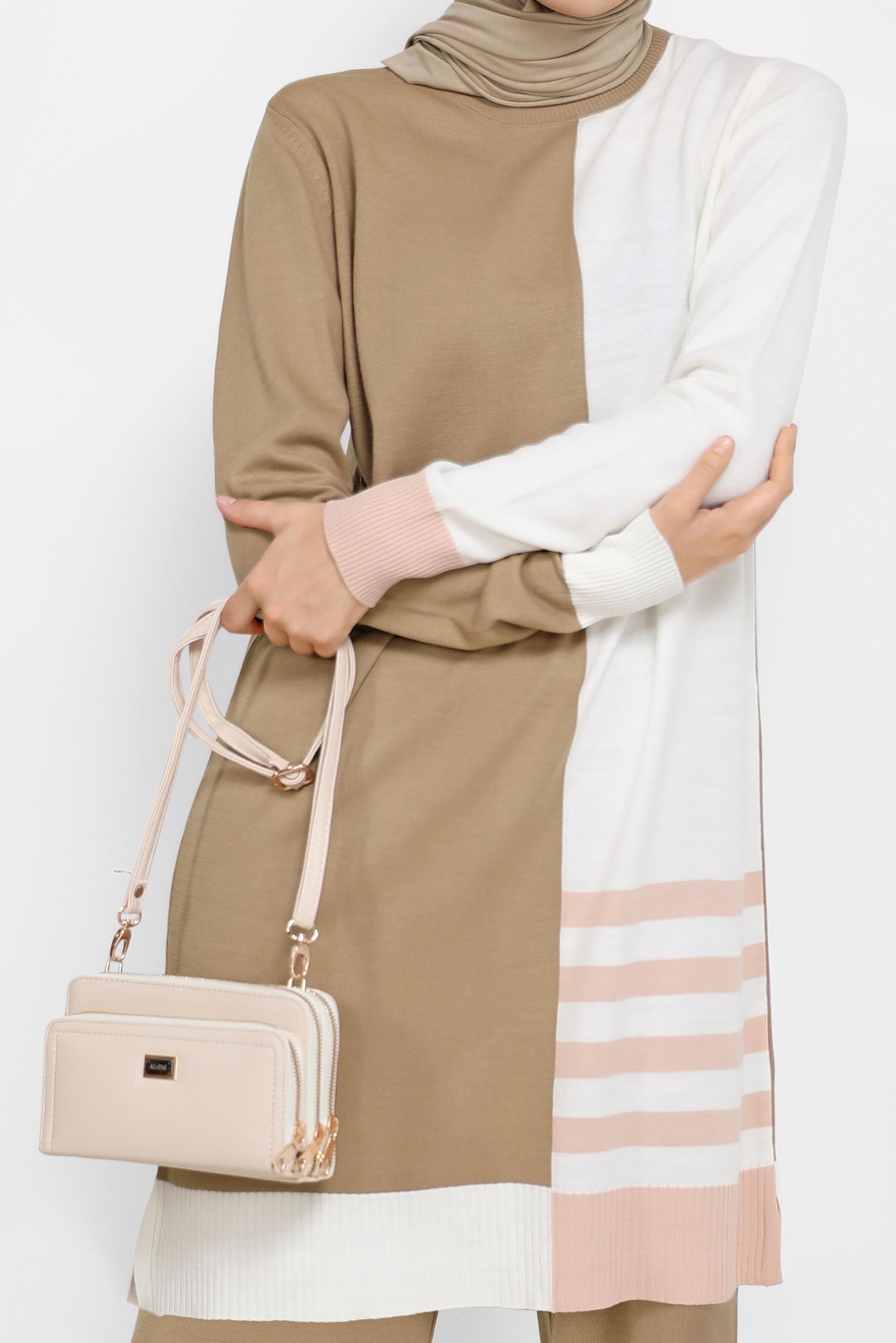 Tesettür giyim KAHVE ÜÇ RENKLİ ŞERİT DETAYLI PANT.TRİKO TAKIM 42117 