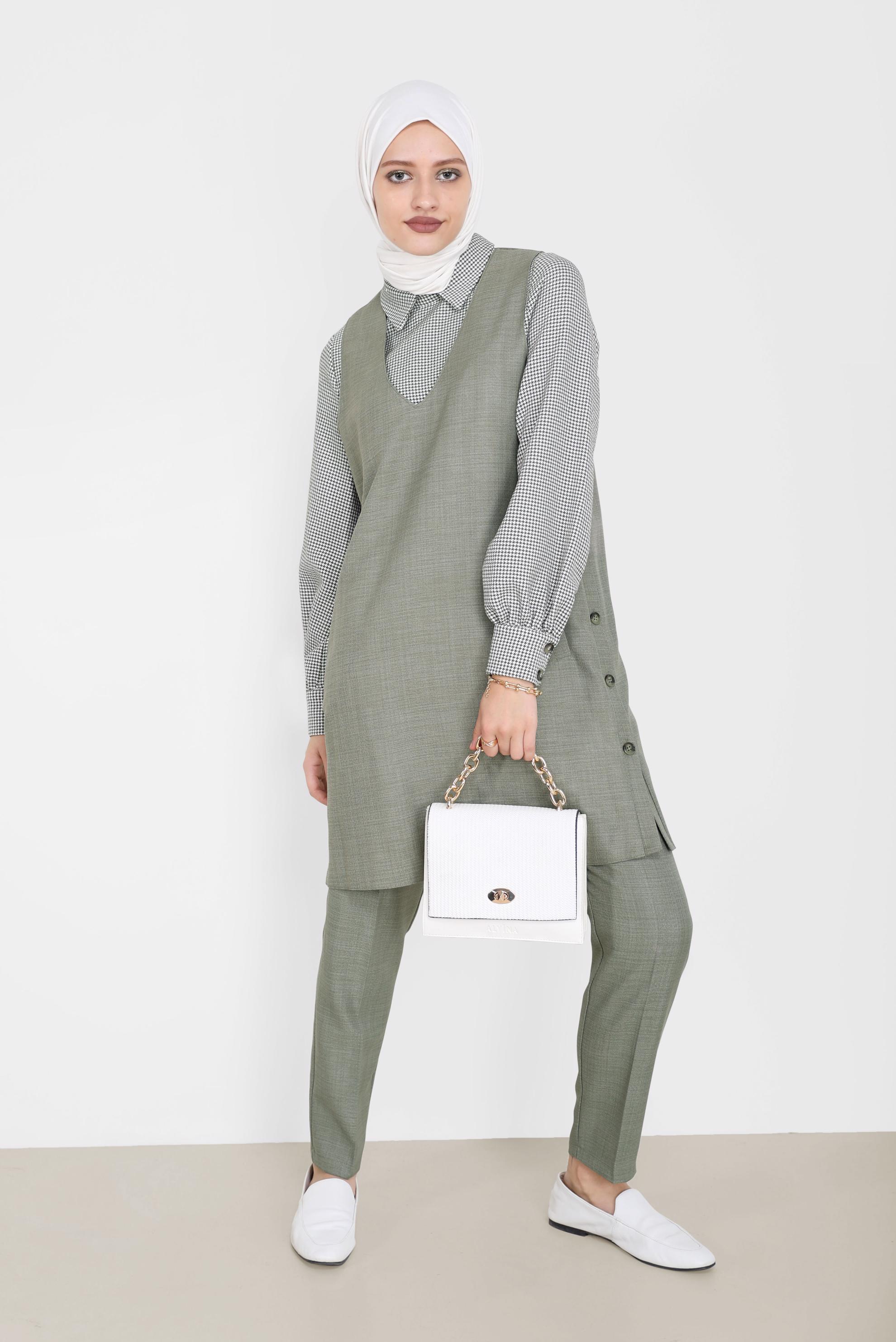Tesettür giyim YEŞİL DÜĞME DETAYLI ÜÇLÜ PANT. TAKIM 42162 