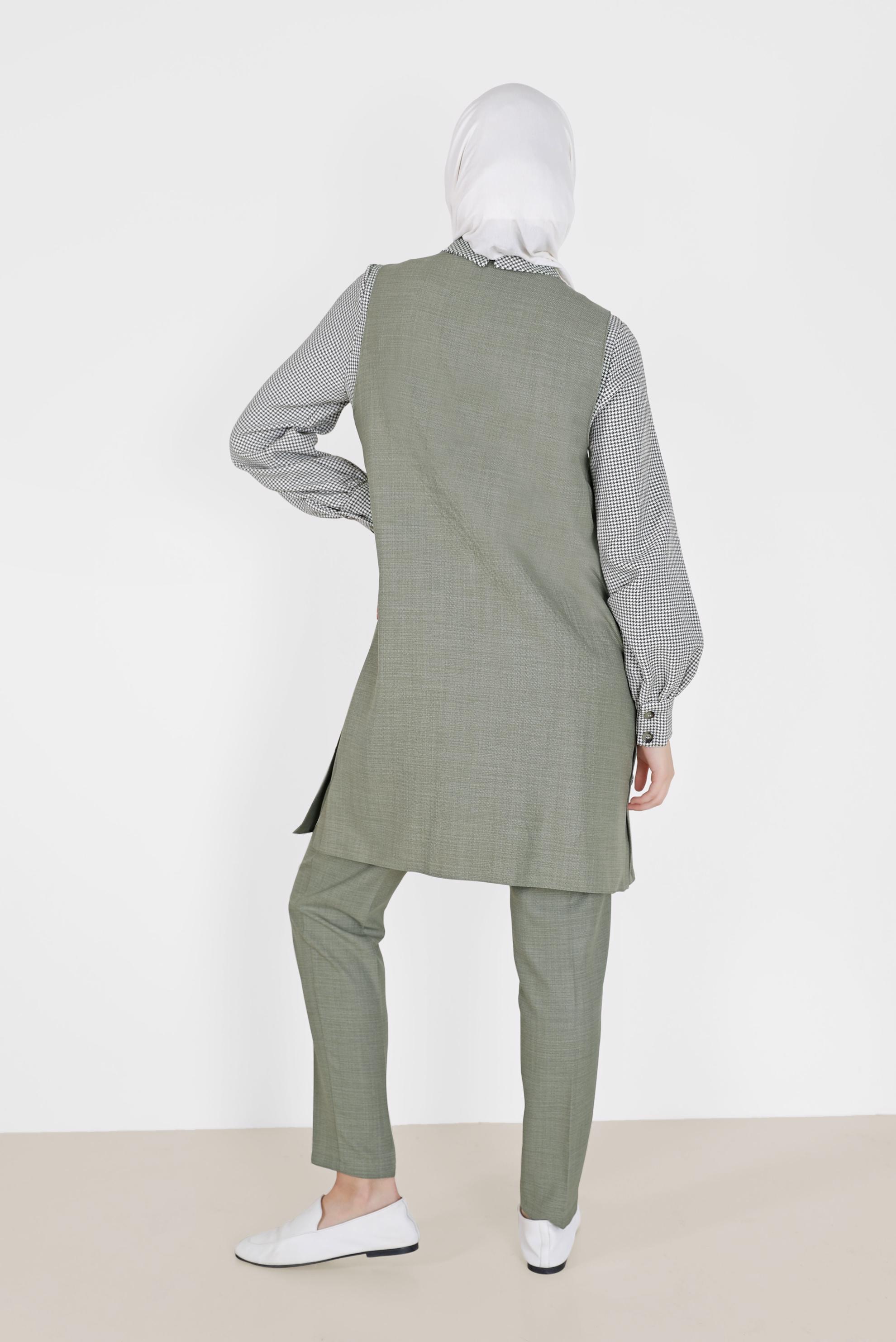 Tesettür giyim YEŞİL DÜĞME DETAYLI ÜÇLÜ PANT. TAKIM 42162 