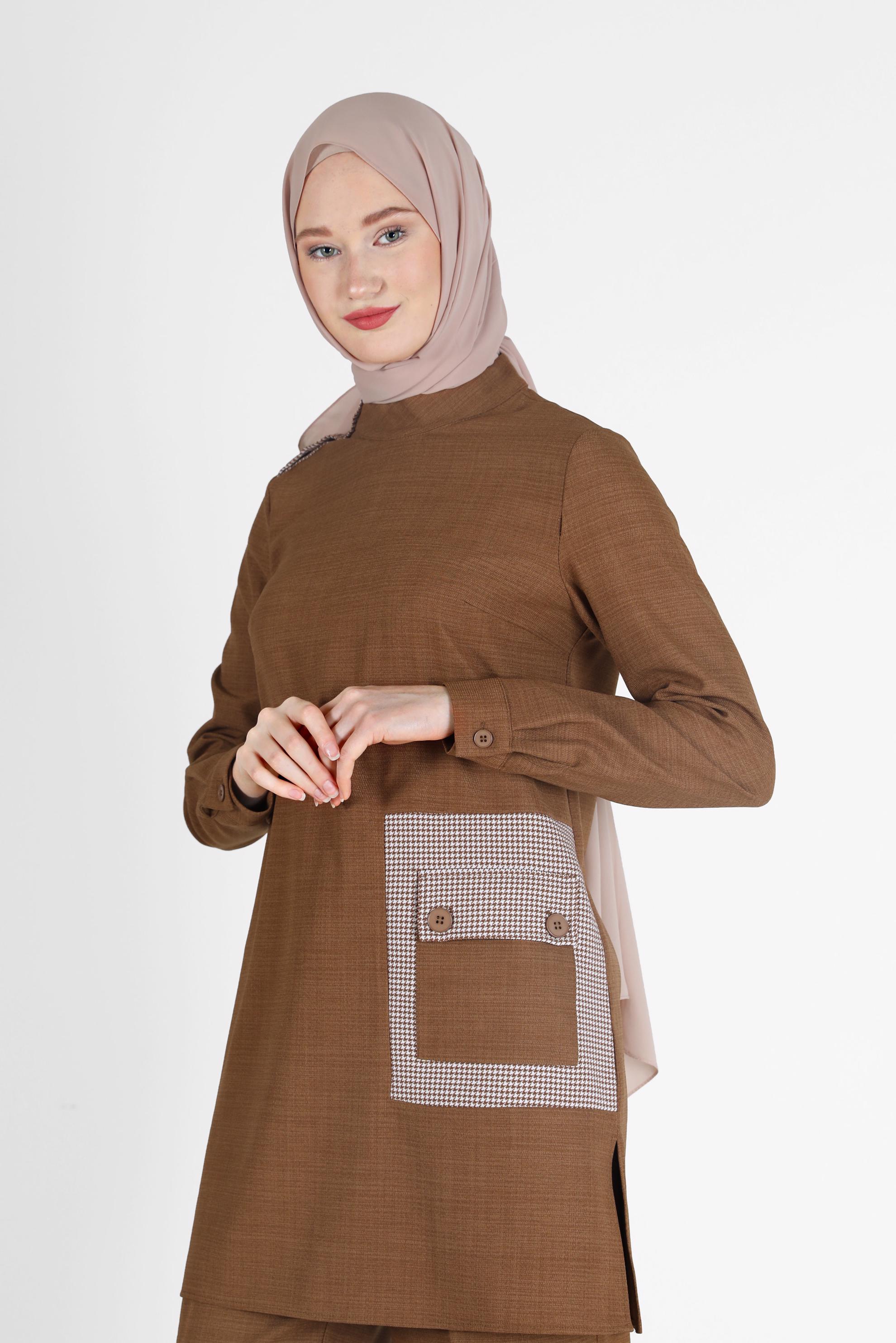 Tesettür giyim KAHVE CEP VE PAÇA DETAYLI İKİLİ PANT.TAKIM 42200 