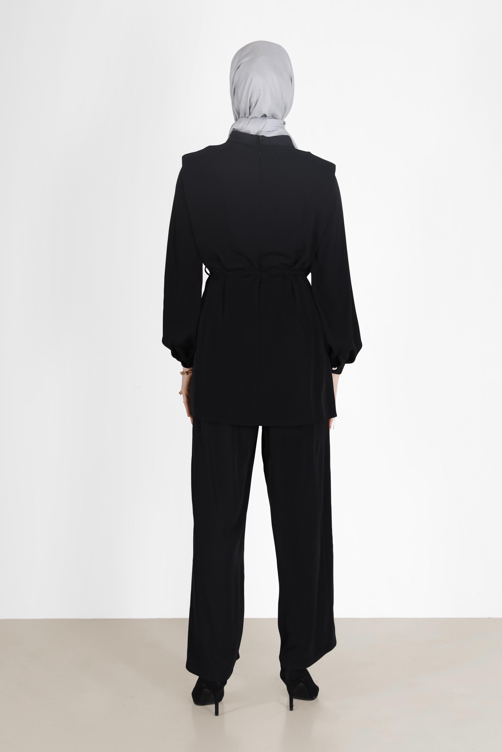 Tesettür giyim SİYAH BELİ BAĞLAMALI DÜĞME DETAYLI İKİLİ PANT.TAKIM 42309 