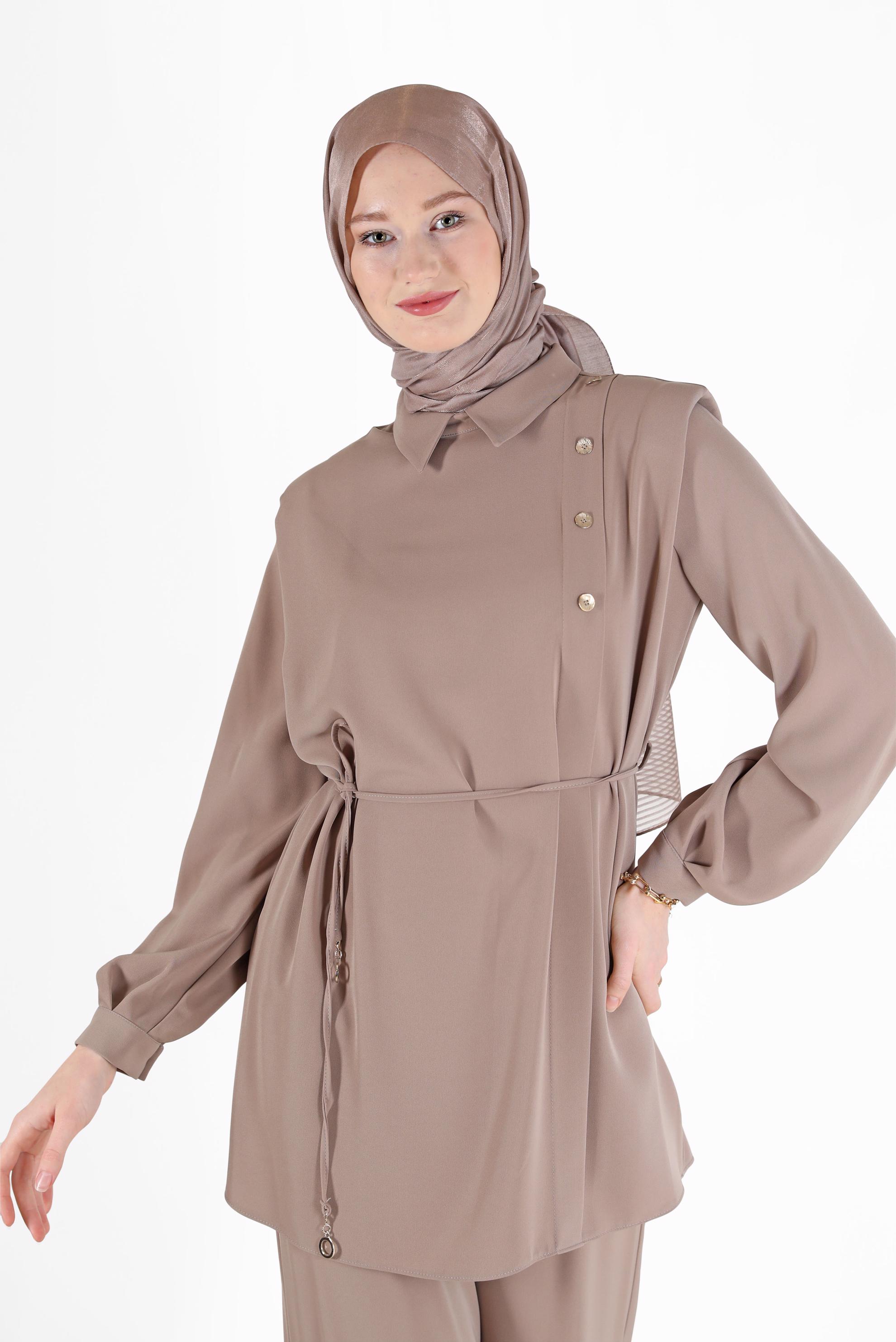 Tesettür giyim BEJ BELİ BAĞLAMALI DÜĞME DETAYLI İKİLİ PANT.TAKIM 42309 