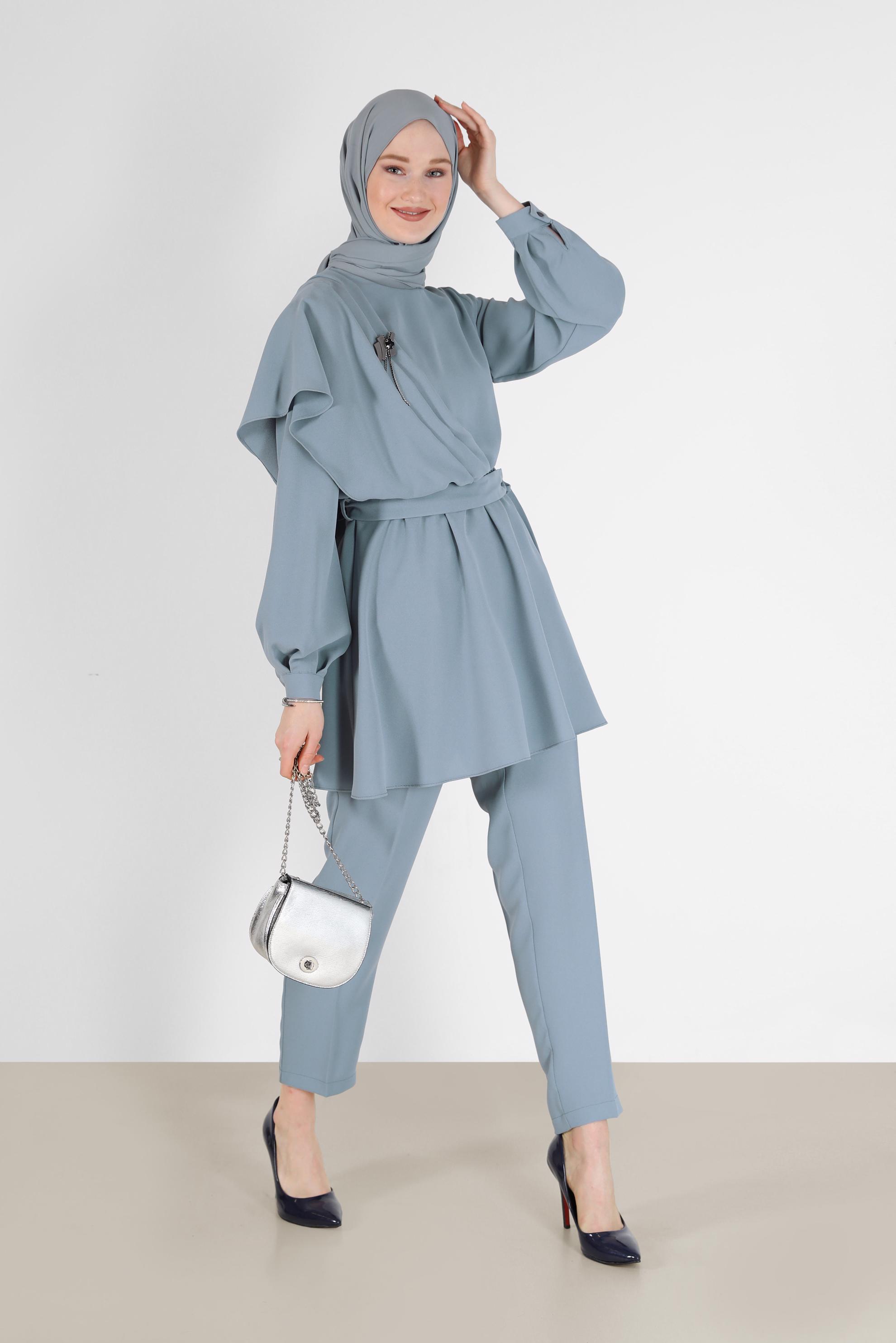 Tesettür giyim GRİ BELİ KUŞAKLI ASİMETRİK KESİM İKİLİ PANT. TAKIM 42310