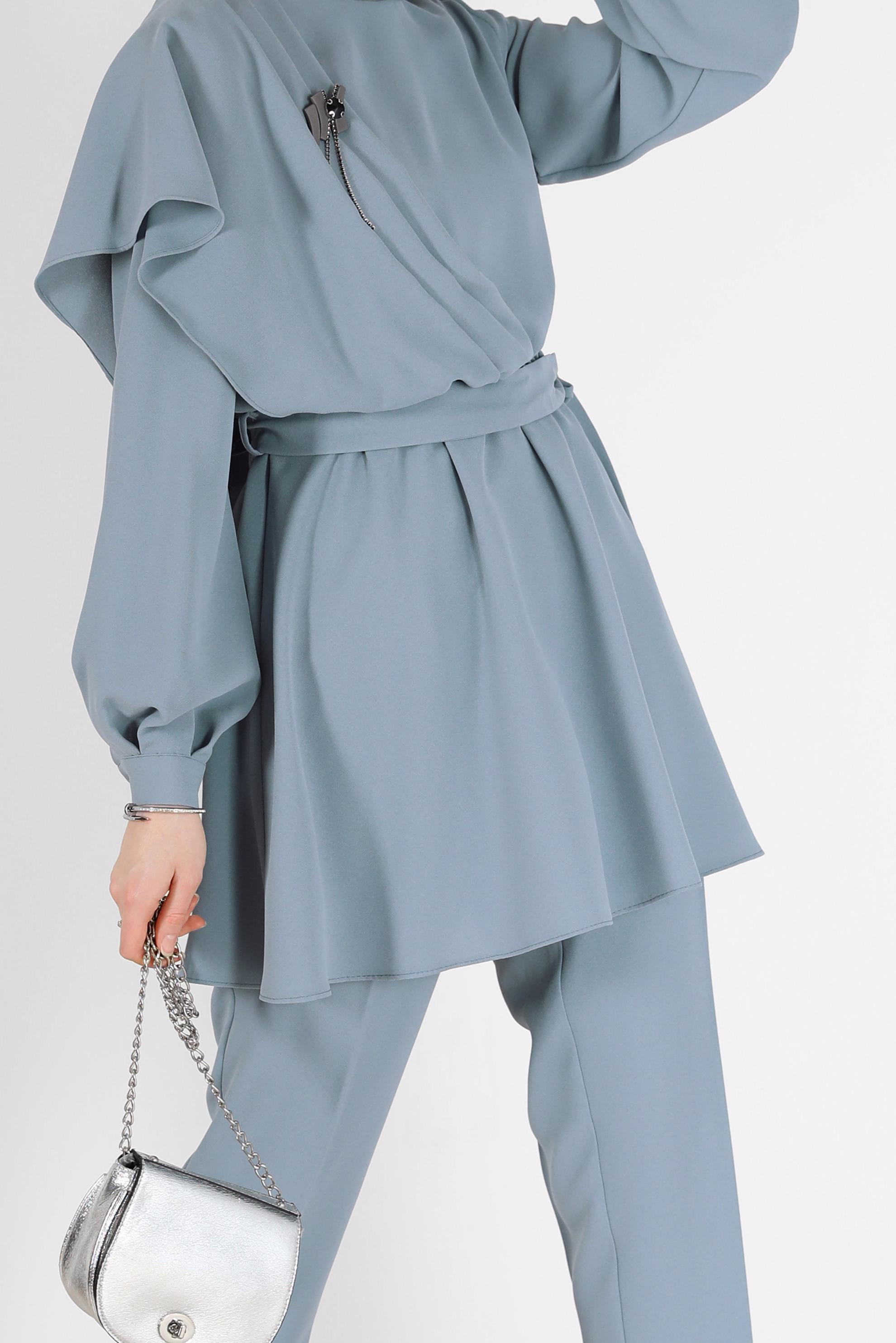 Tesettür giyim GRİ BELİ KUŞAKLI ASİMETRİK KESİM İKİLİ PANT. TAKIM 42310