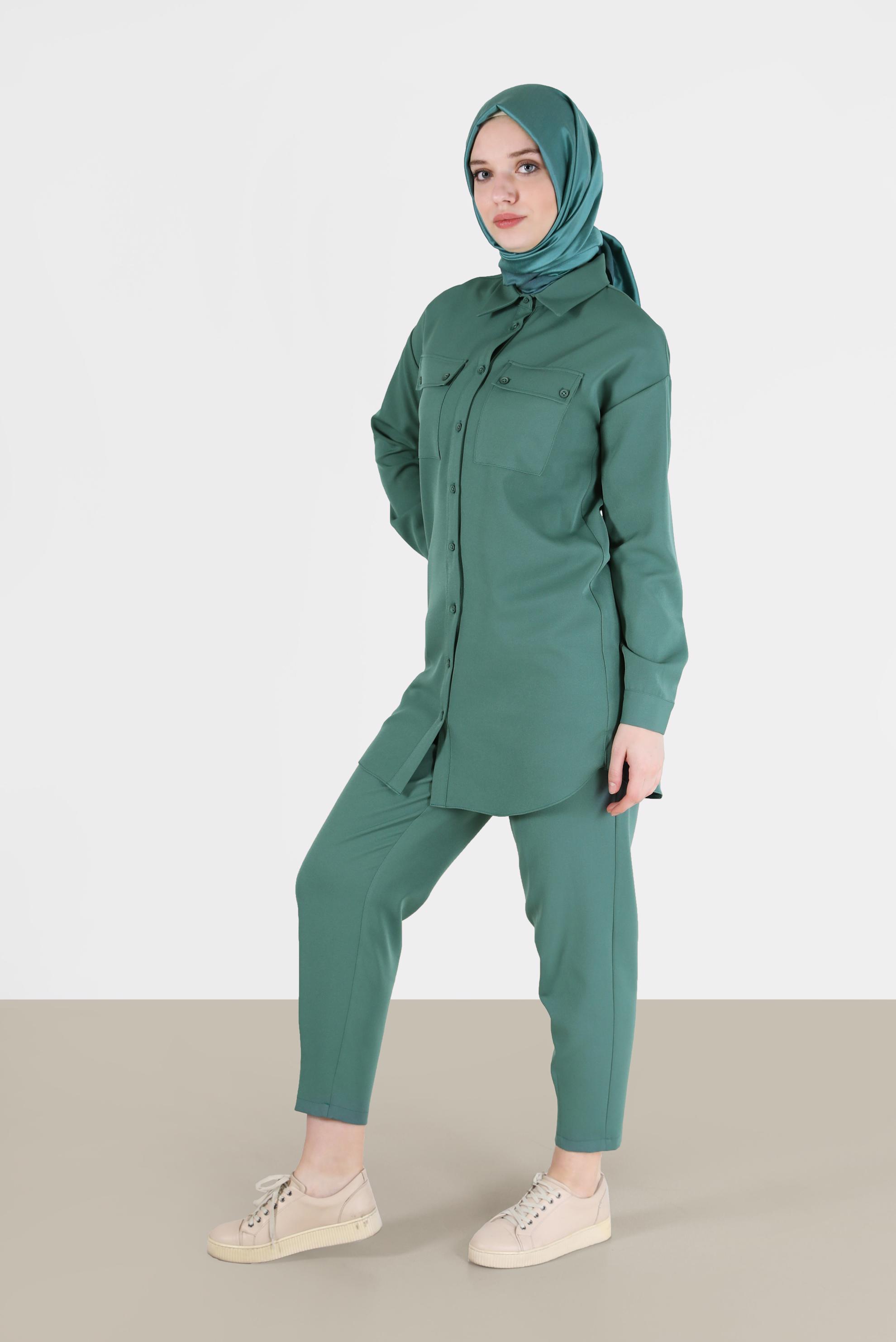 Tesettür giyim YEŞİL DÜĞME DETAYLI CEPLİ İKİLİ PANT. TAKIM 42312 