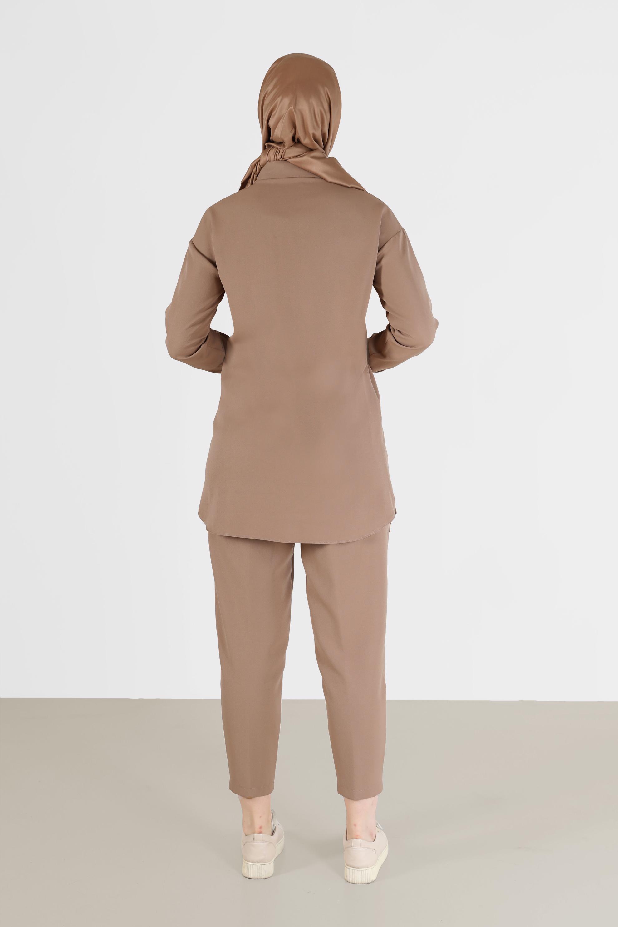 Tesettür giyim KAHVE DÜĞME DETAYLI CEPLİ İKİLİ PANT. TAKIM 42312 