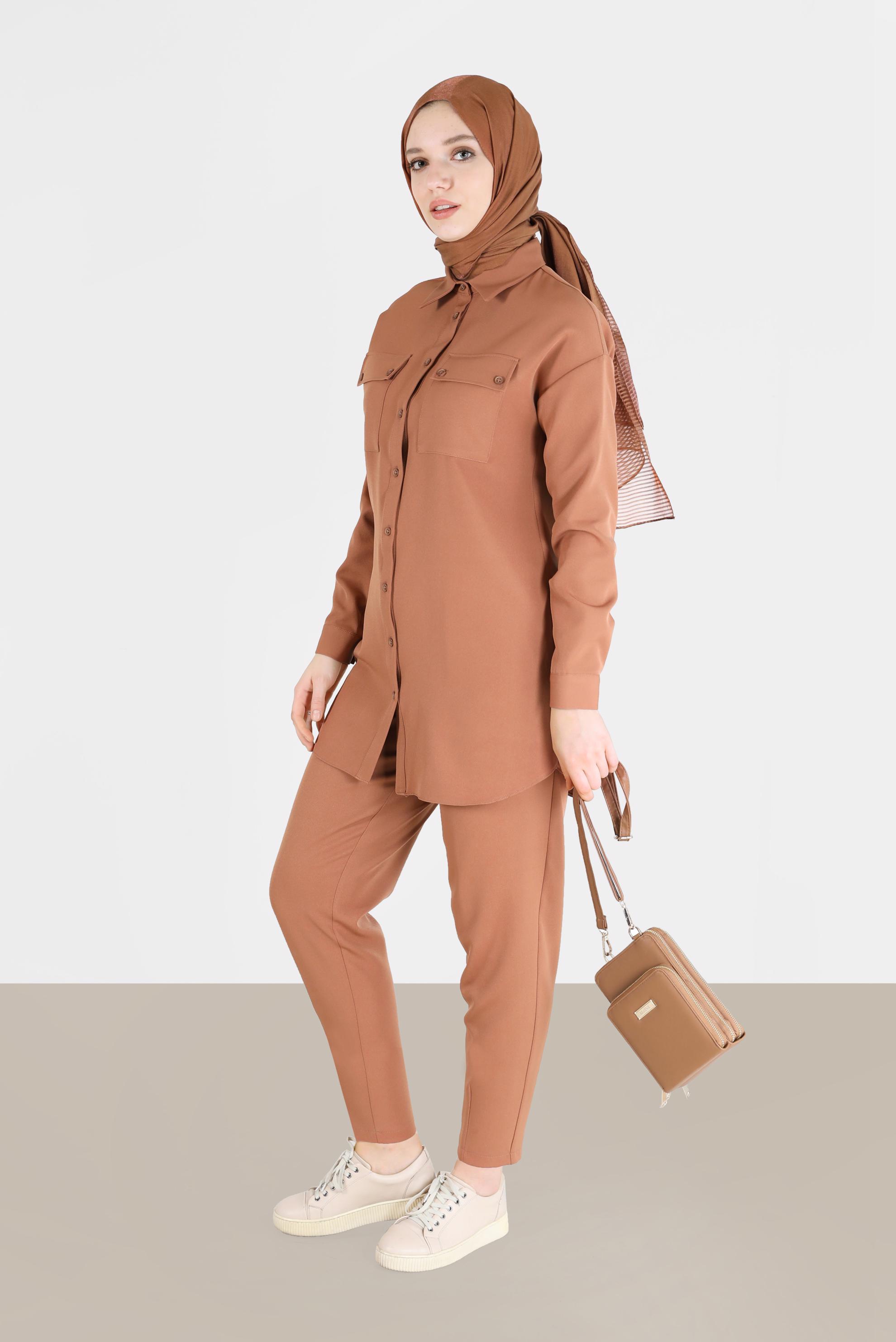 Tesettür giyim TABA DÜĞME DETAYLI CEPLİ İKİLİ PANT. TAKIM 42312 