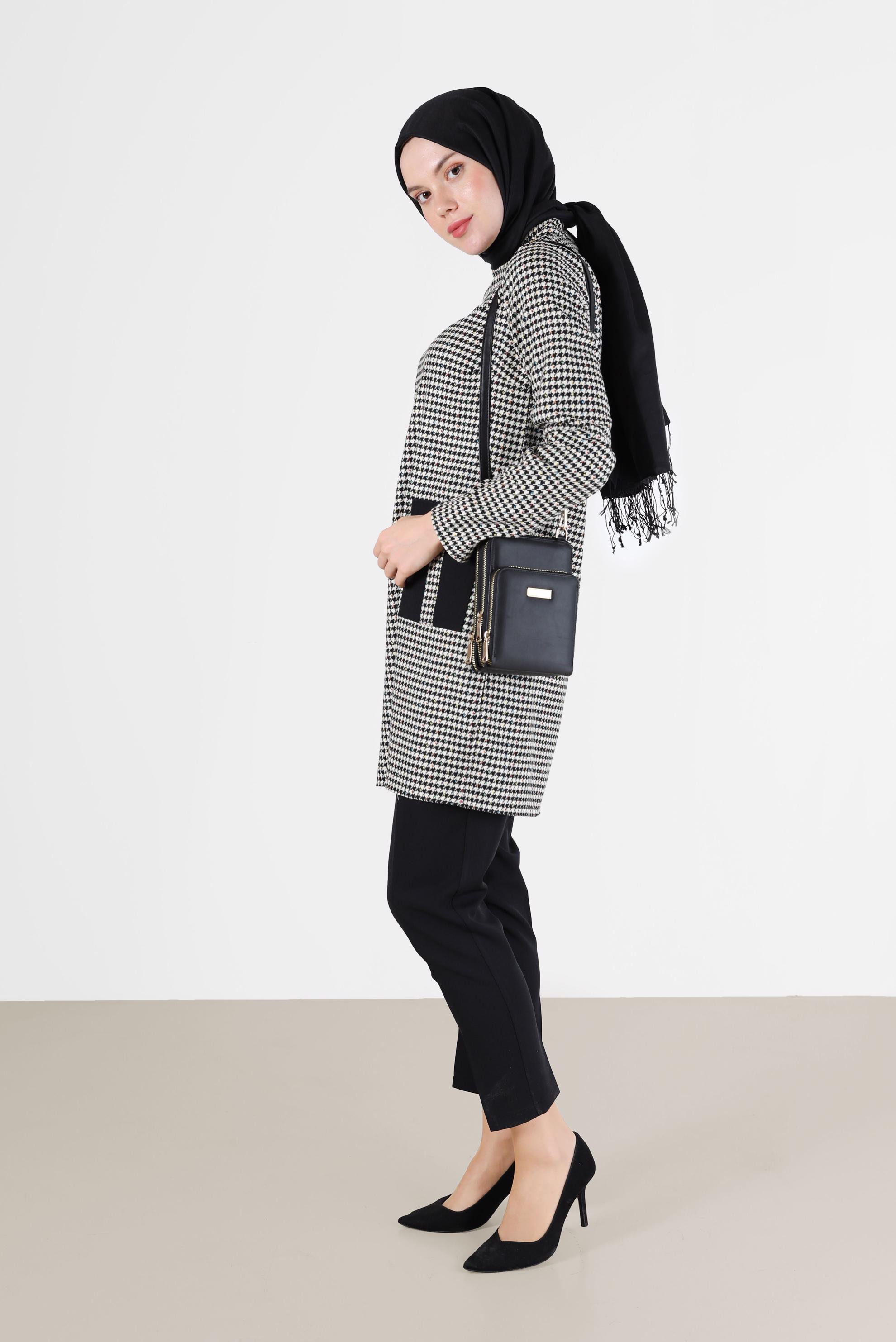 Tesettür giyim SİYAH DÜĞME VE CEP DETAYLI KAZAYAĞI DESEN İKİLİ PANT. TAKIM 42317 