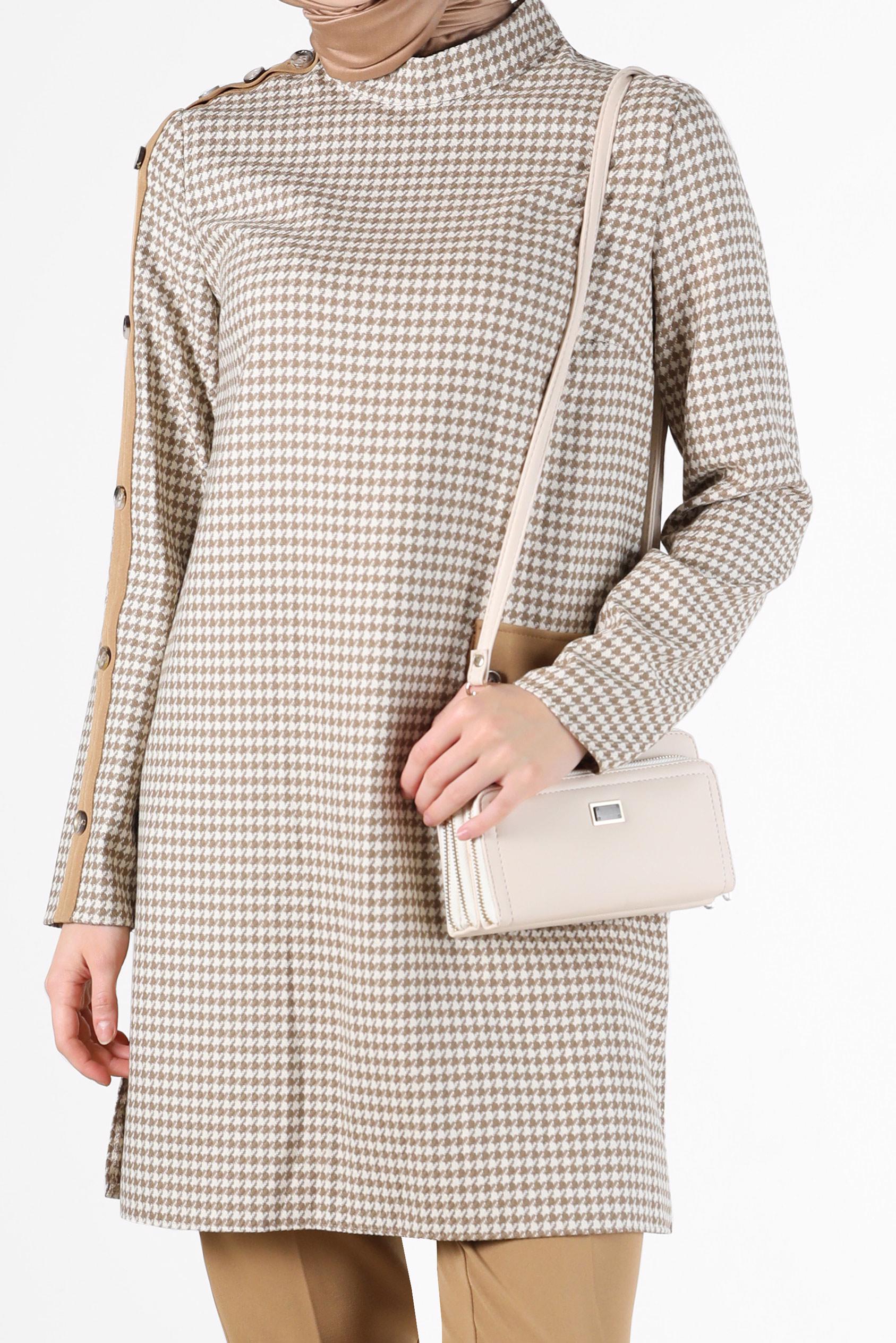 Tesettür giyim KAHVE DÜĞME VE CEP DETAYLI KAZAYAĞI DESEN İKİLİ PANT. TAKIM 42317 