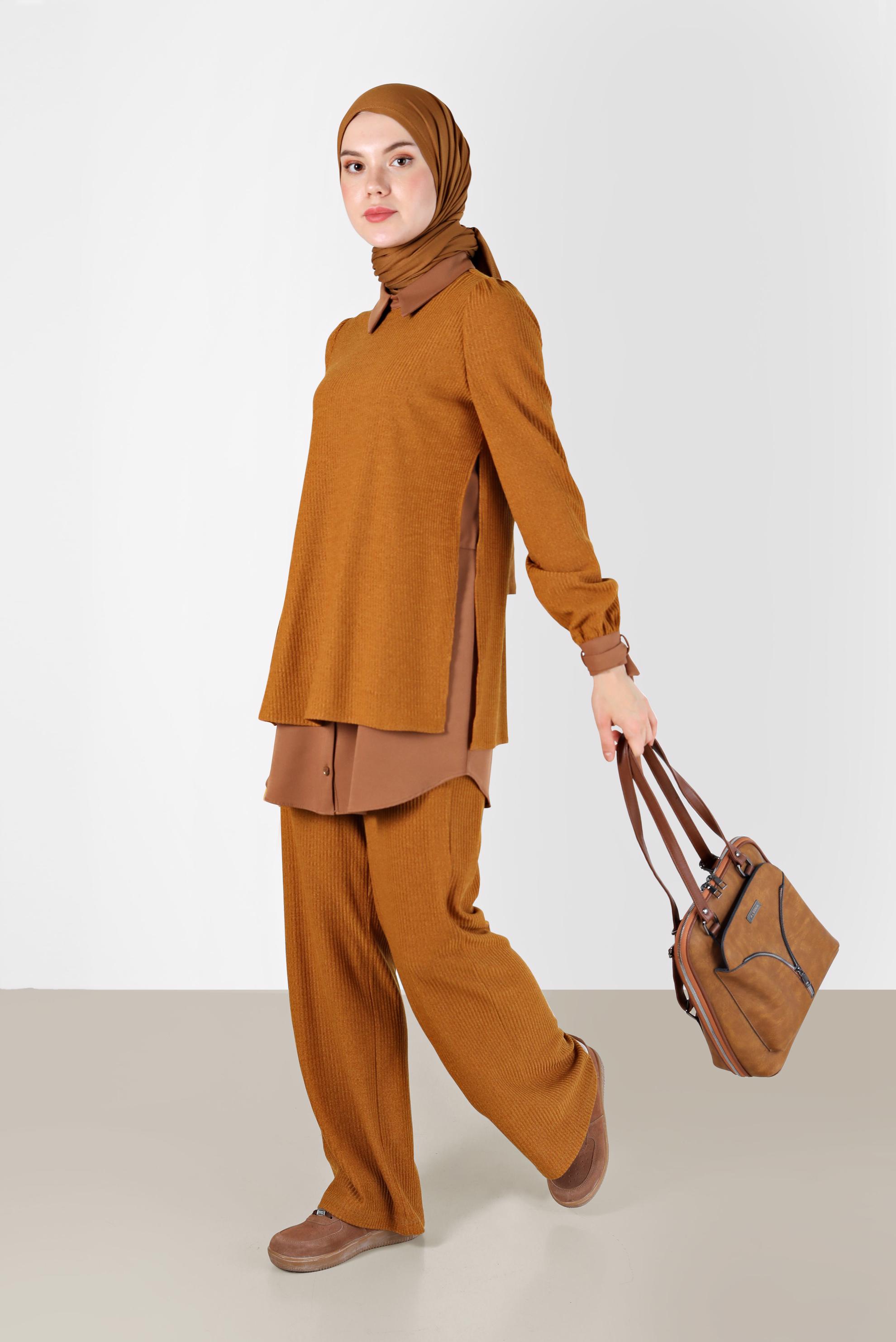 Tesettür giyim SARI GÖMLEK PARÇA DETAYLI KAŞKORSE İKİLİ PANT. TAKIM 42363 