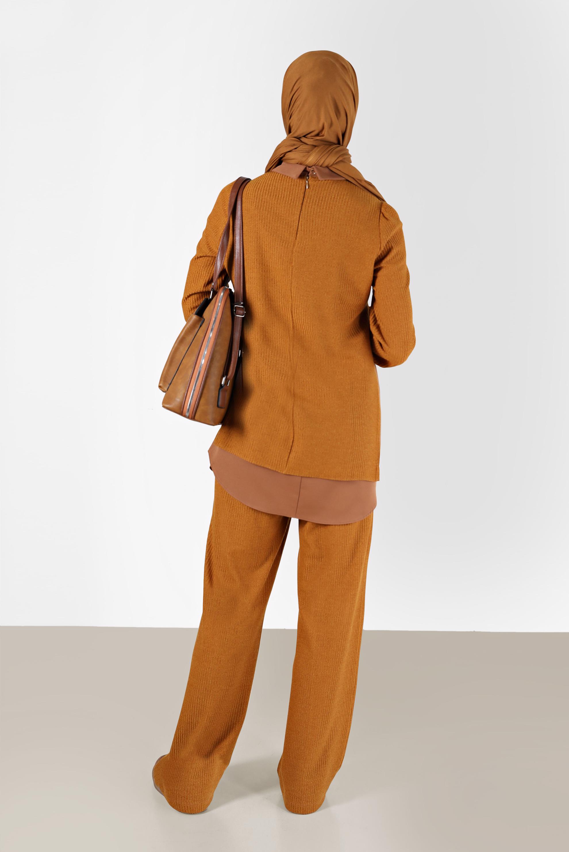 Tesettür giyim SARI GÖMLEK PARÇA DETAYLI KAŞKORSE İKİLİ PANT. TAKIM 42363 