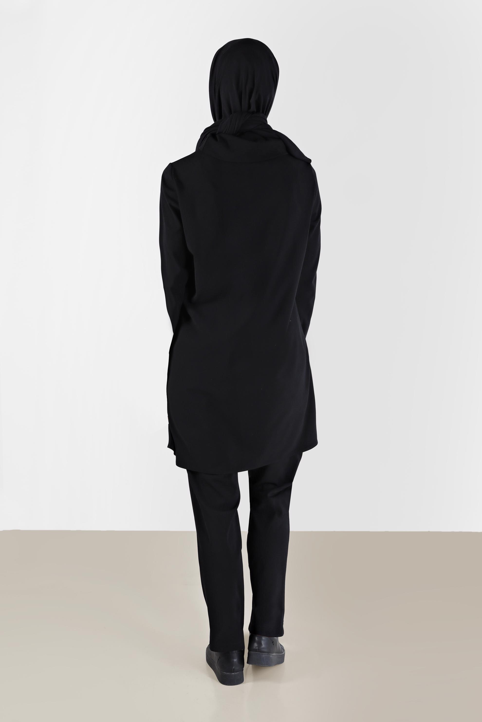 Tesettür giyim SİYAH PUL PAYET DETAYLI DESENLİ DEGAJE YAKA İKİLİ PANT. TAKIM 42369	