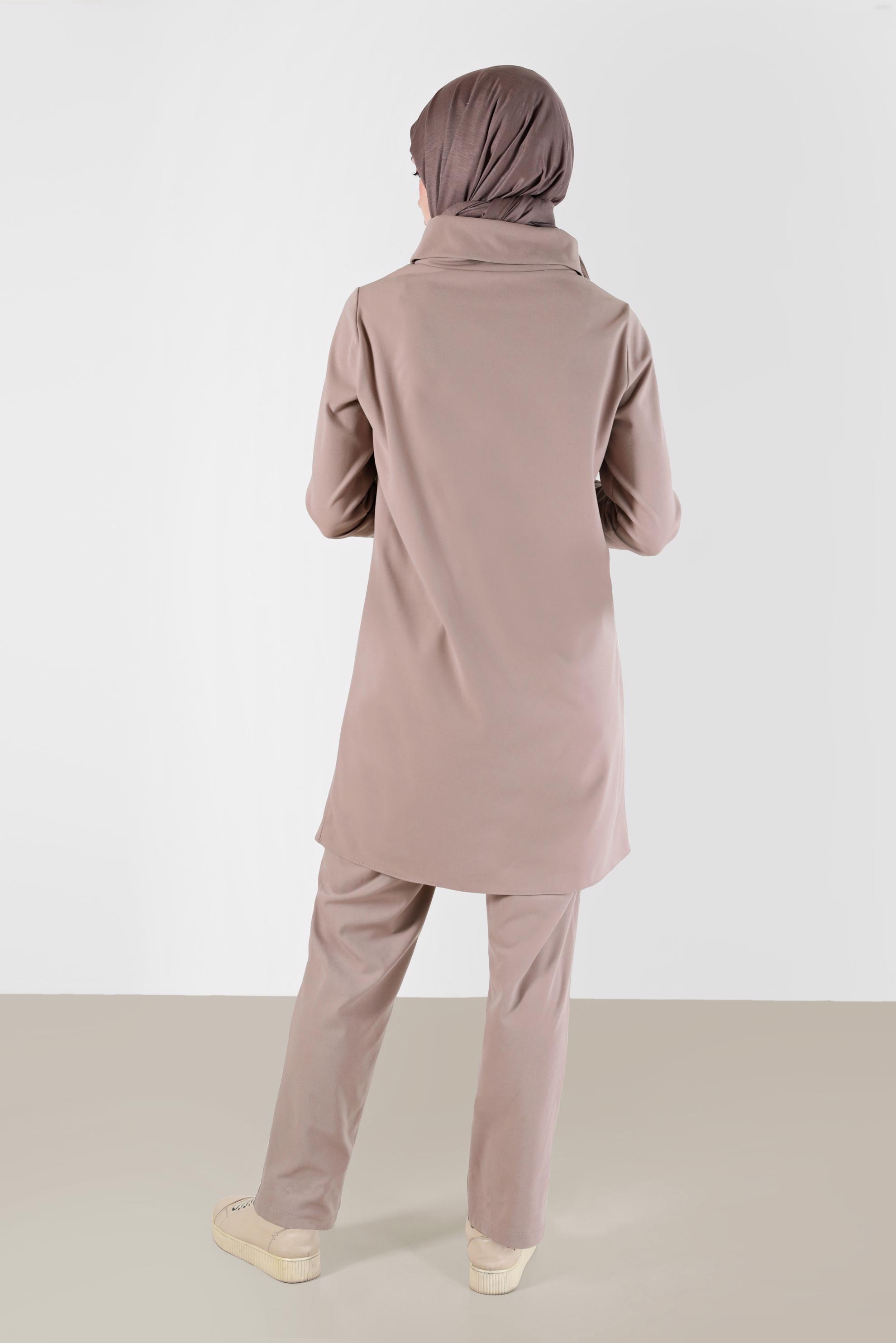 Tesettür giyim PUDRA PUL PAYET DETAYLI DESENLİ DEGAJE YAKA İKİLİ PANT. TAKIM 42369	