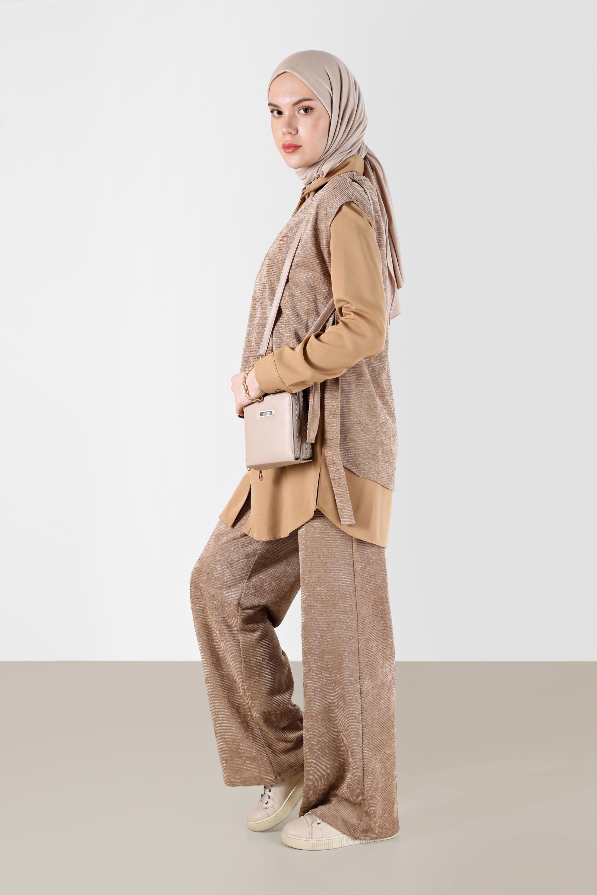 Tesettür giyim KAHVE FERMUAR DETAYLI ŞÖNİL KADİFE ÜÇLÜ PANT. TAKIM 42380 