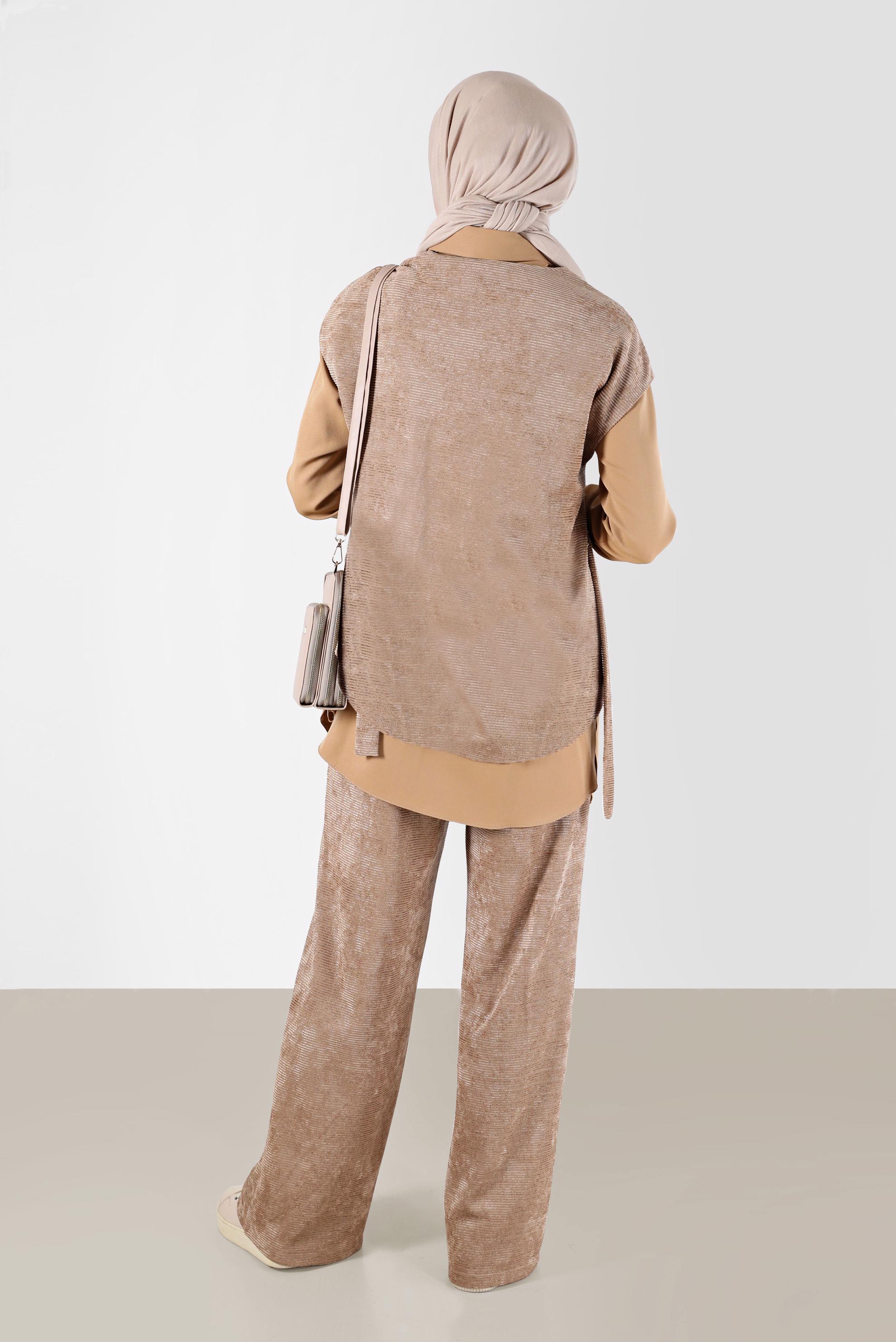 Tesettür giyim KAHVE FERMUAR DETAYLI ŞÖNİL KADİFE ÜÇLÜ PANT. TAKIM 42380 