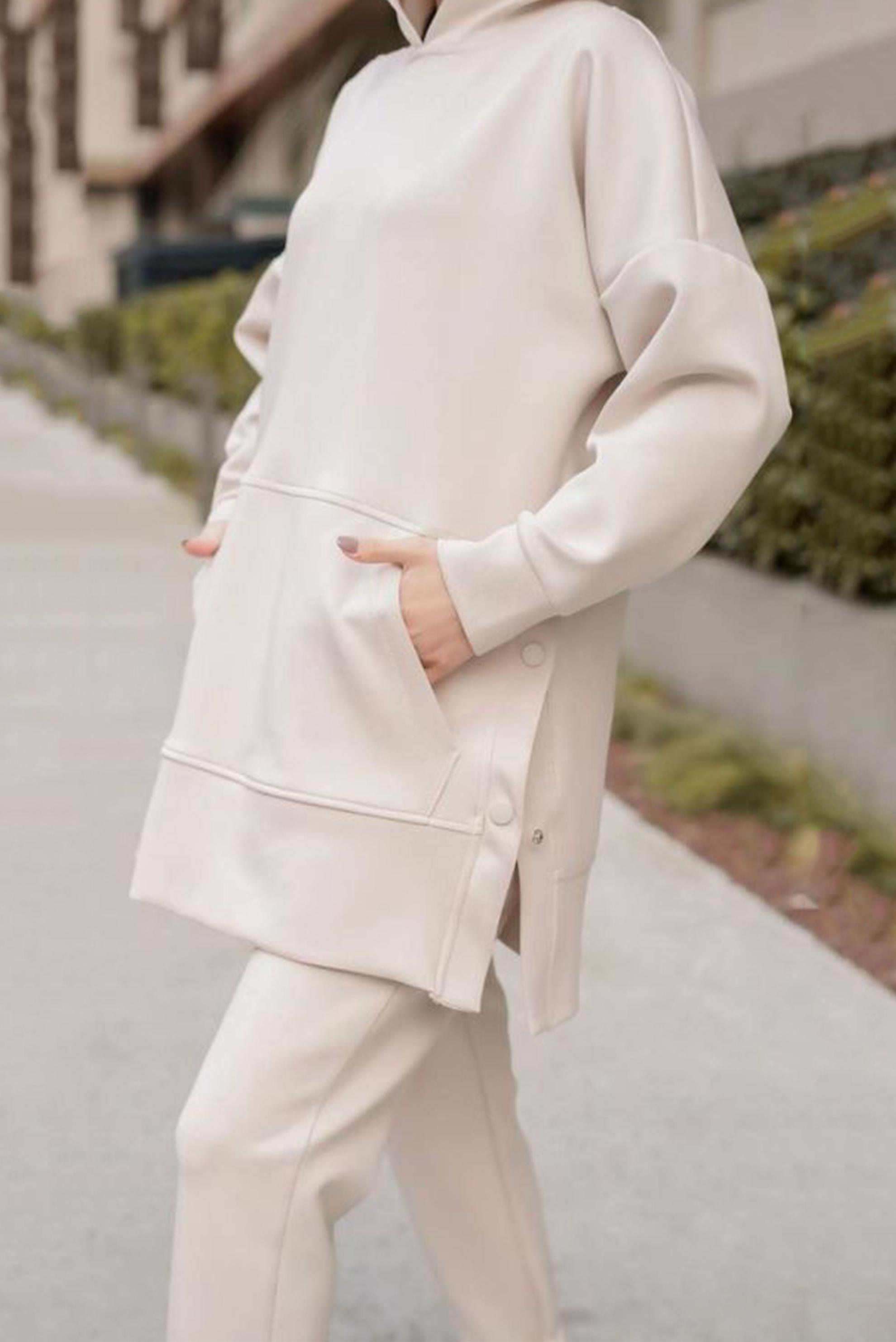 Tesettür giyim BEJ YANLARI ÇITÇITLI PAÇASI LASTİKLİ PANT. TAKIM 42468 