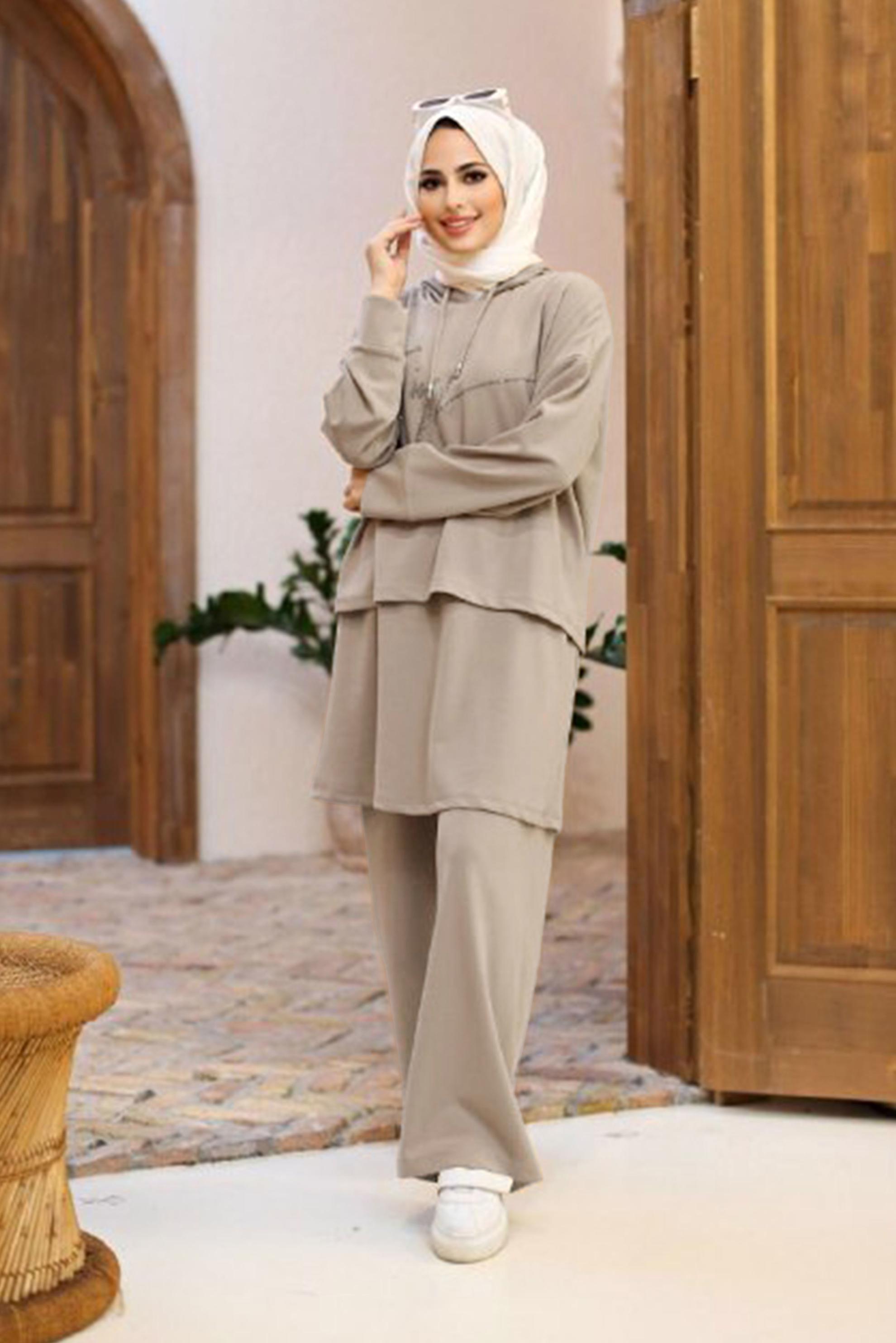 Tesettür giyim VİZON YAZI BASKILI KAPÜŞONLU KATLI İKİLİ PANT. TAKIM 42487 