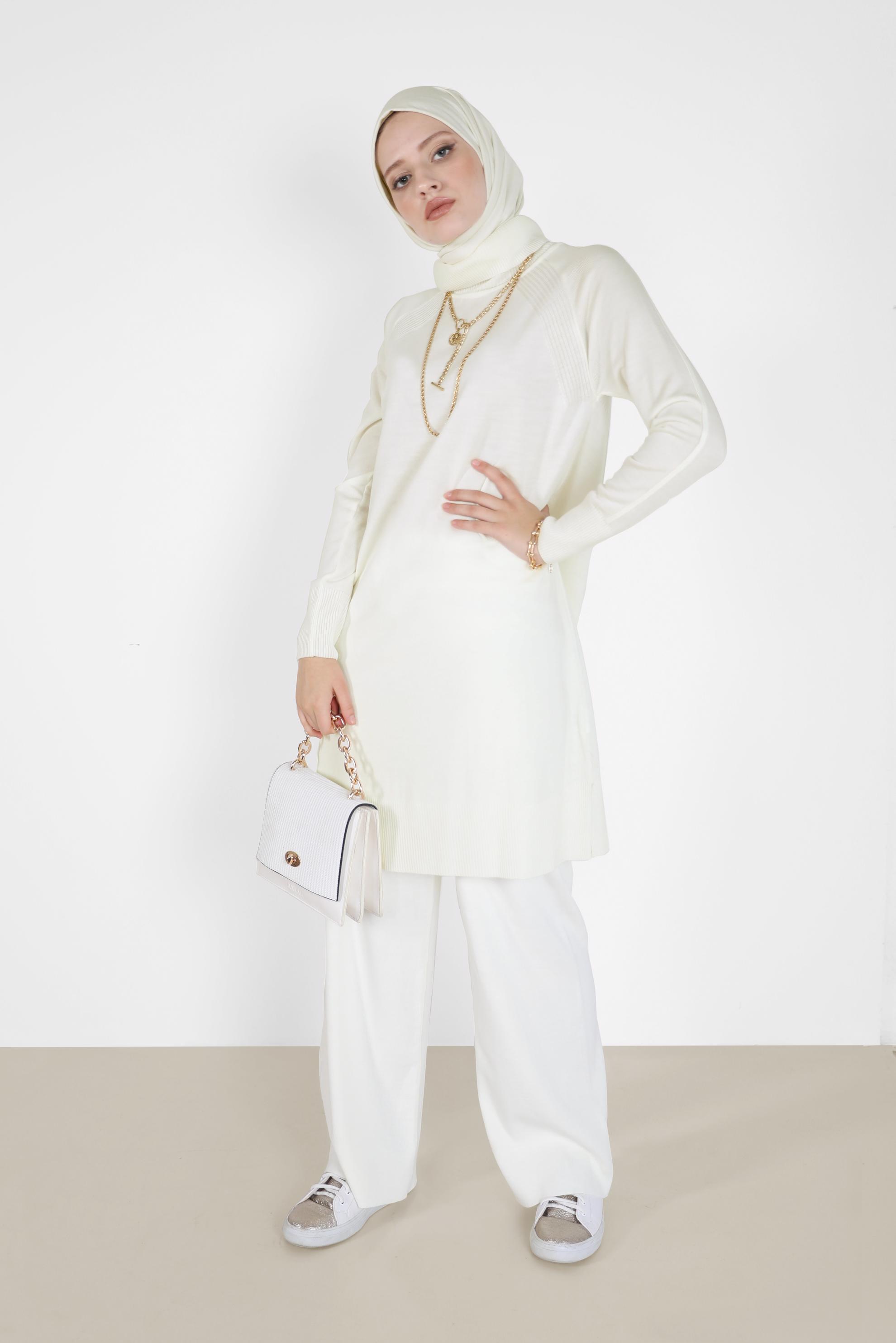 Tesettür giyim BEYAZ KLASİK TRİKO TUNİK 42002  