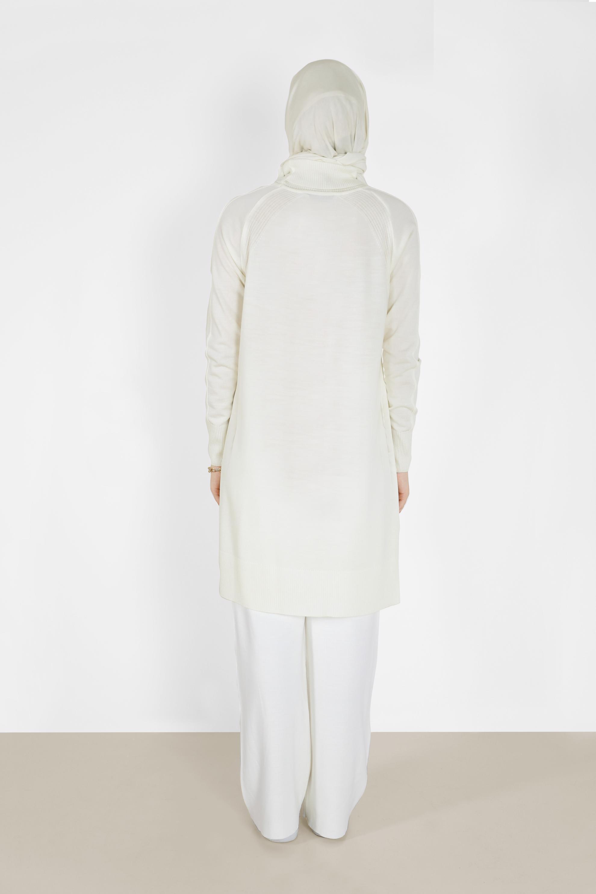 Tesettür giyim BEYAZ KLASİK TRİKO TUNİK 42002  