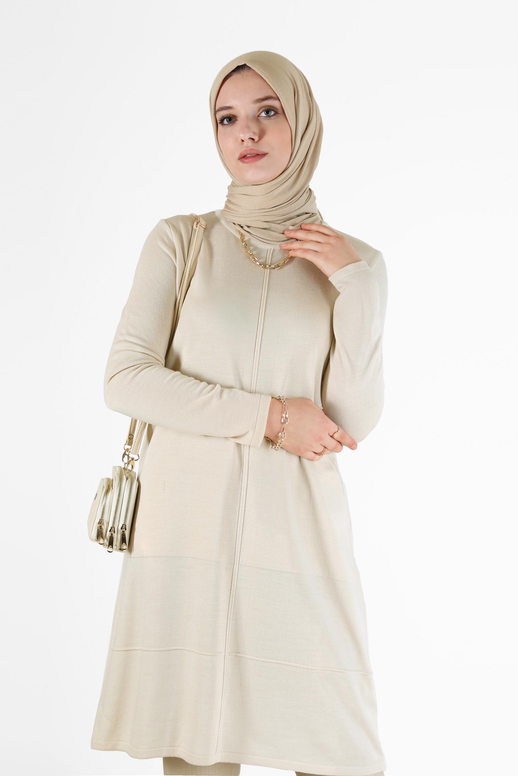 Tesettür giyim BEJ KENDİNDEN ŞERİT DETAYLI TRİKO TUNİK 42004