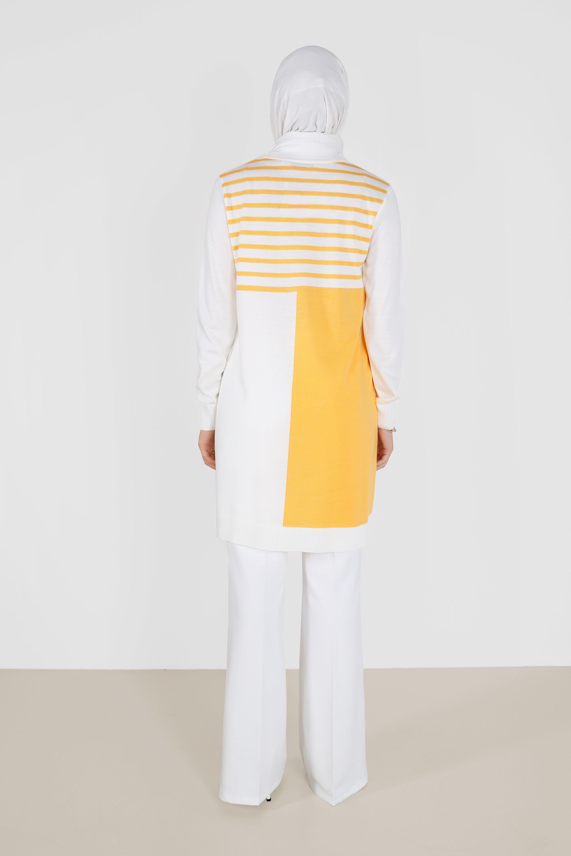 Tesettür giyim SARI ŞERİT DETAYLI İKİ RENKLİ TRİKO TUNİK 42005 