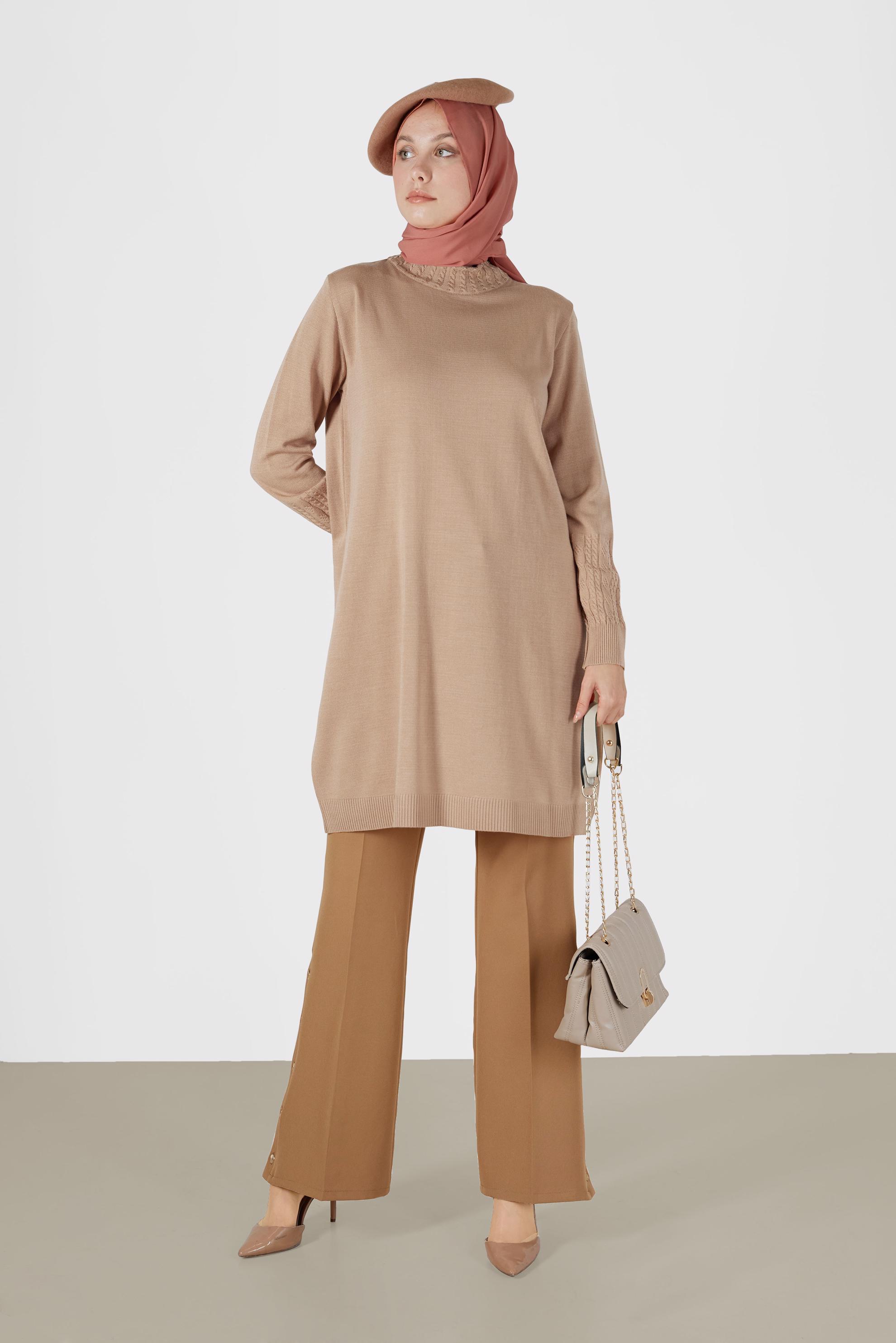 Tesettür giyim BEJ KOL UCU ÖRGÜ DETAYLI TRİKO TUNİK 42006 