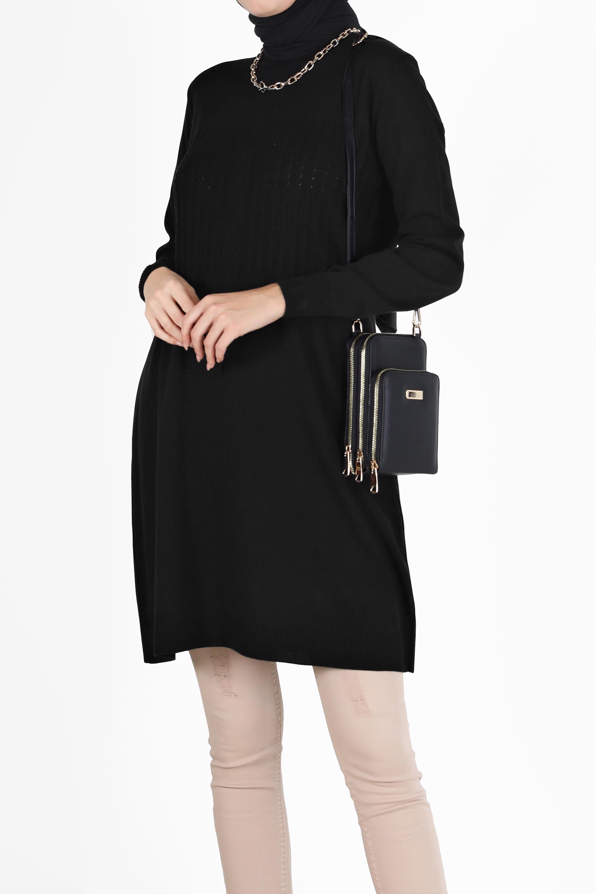 Tesettür giyim SİYAH KENDİNDEN DESENLİ TRİKO TUNİK 42007	