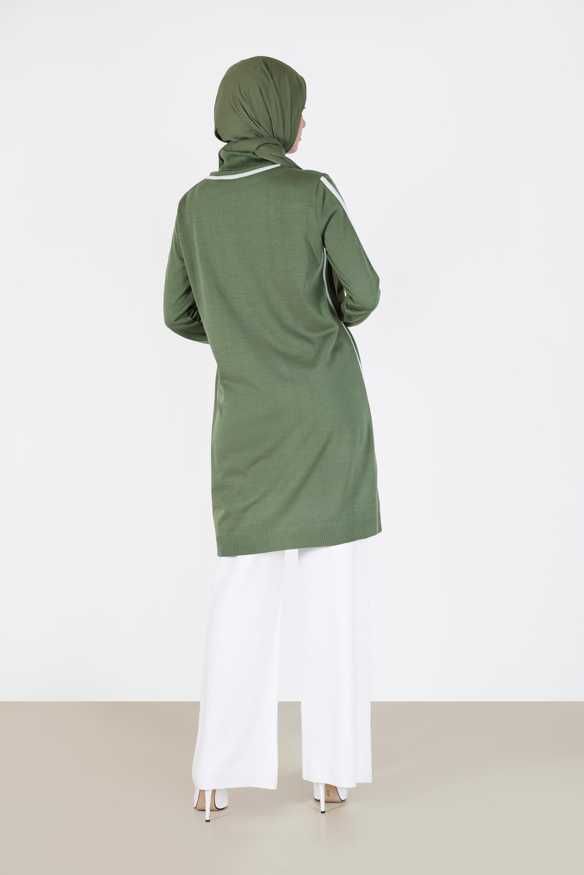 Tesettür giyim YEŞİL ŞERİT DETAYLI TRİKO TUNİK 42009 