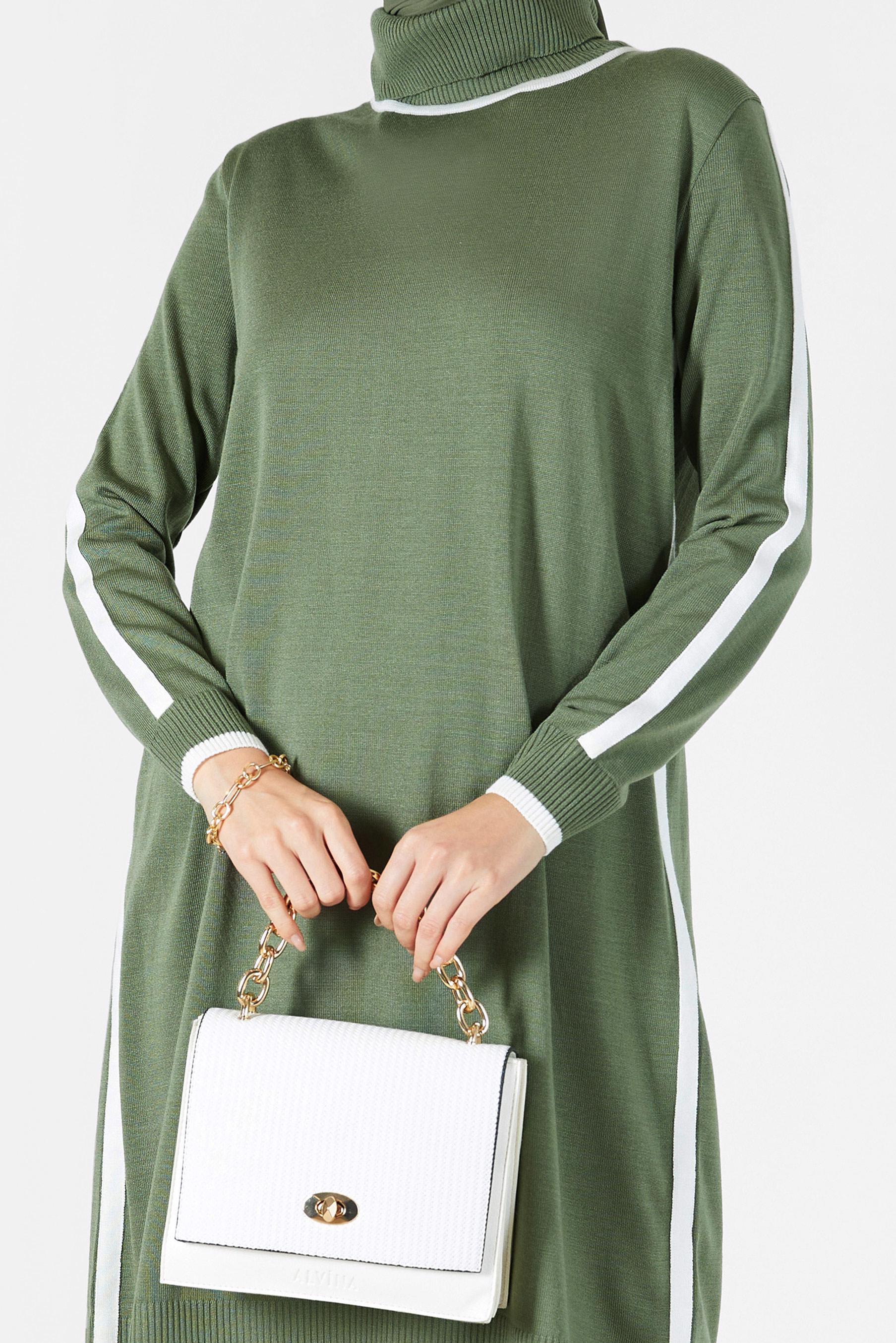 Tesettür giyim YEŞİL ŞERİT DETAYLI TRİKO TUNİK 42009 