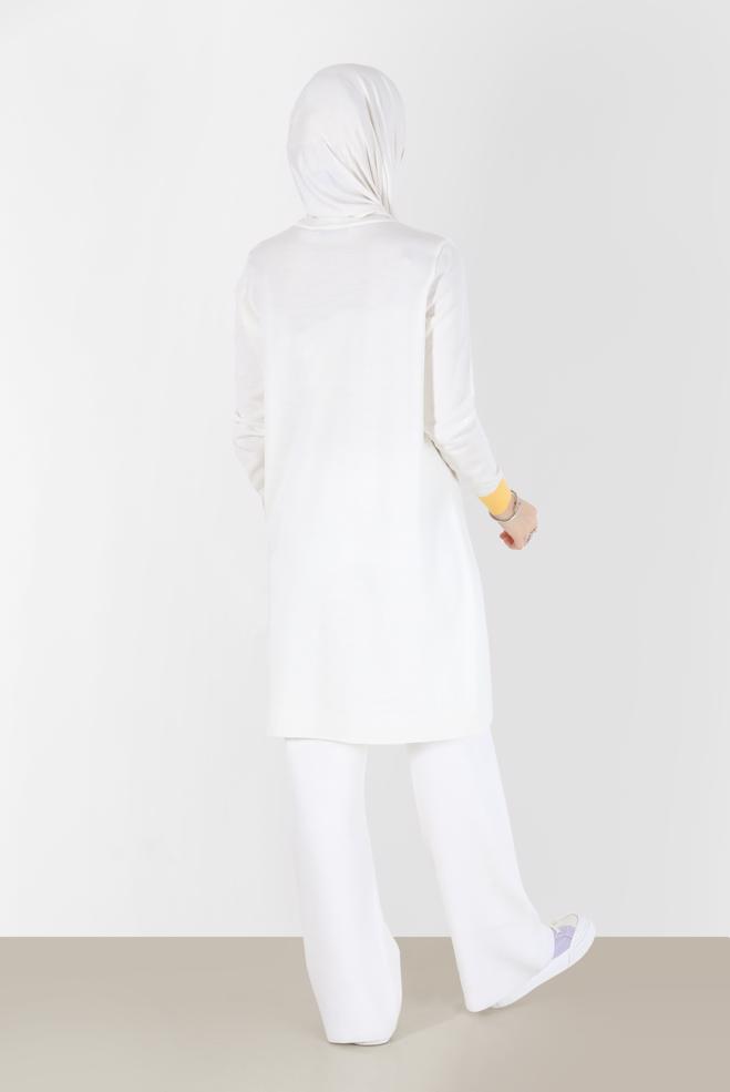 Tesettür giyim BEYAZ GEOMETRİK ŞEKİL DETAYLI TRİKO TUNİK 42011	 - ALVİNA