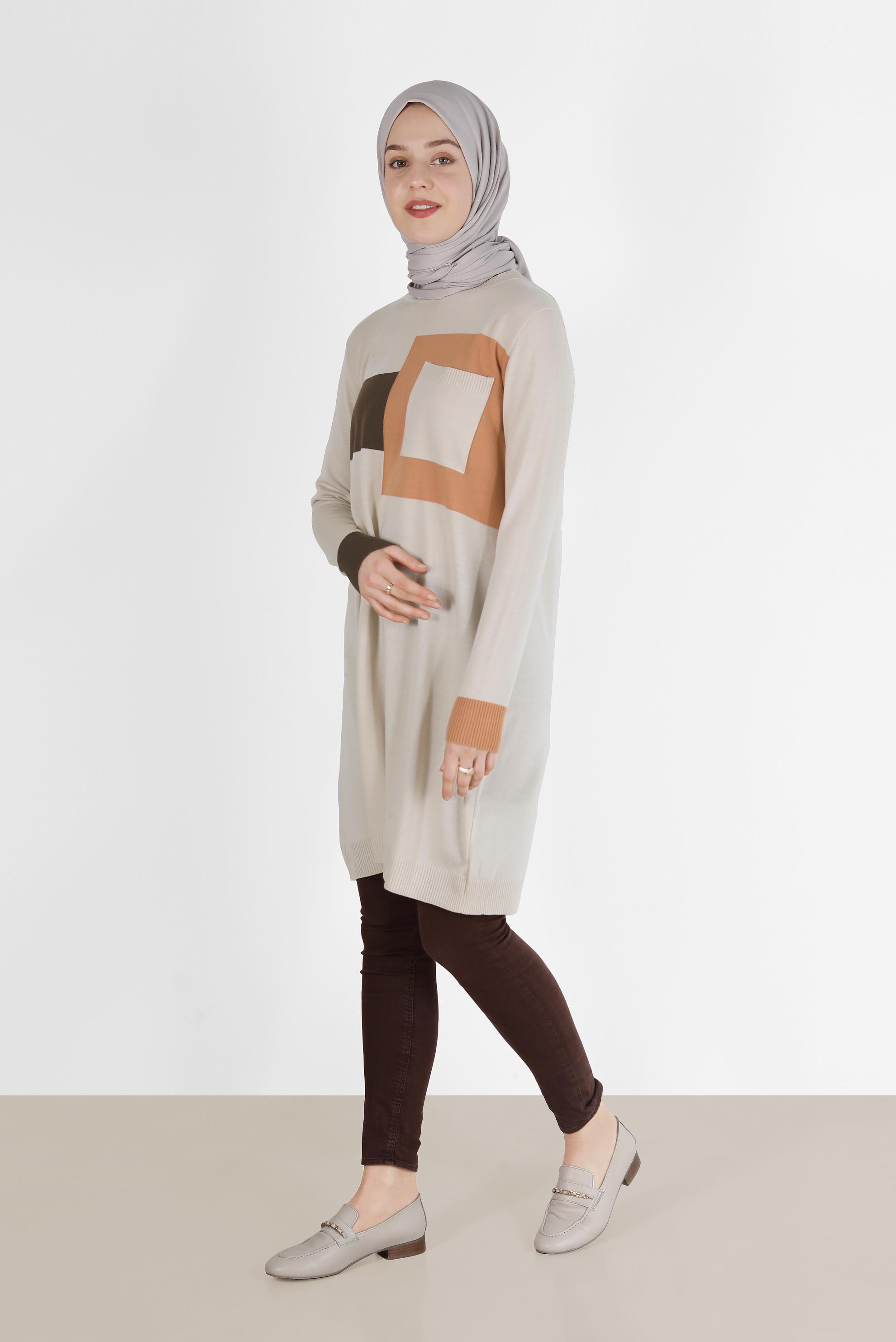 Tesettür giyim BEJ GEOMETRİK ŞEKİL DETAYLI TRİKO TUNİK 42011	