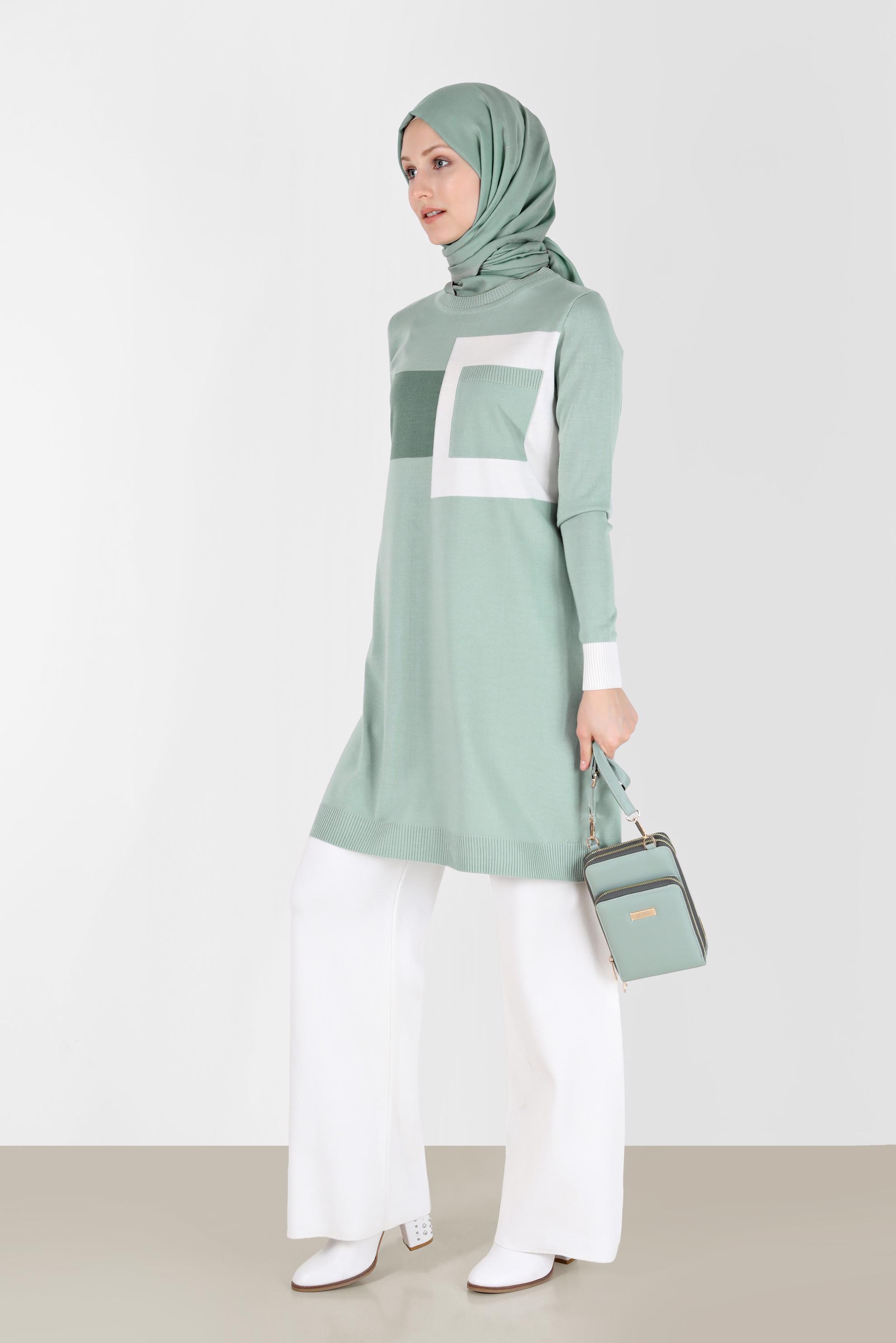 Tesettür giyim YEŞİL GEOMETRİK ŞEKİL DETAYLI TRİKO TUNİK 42011	