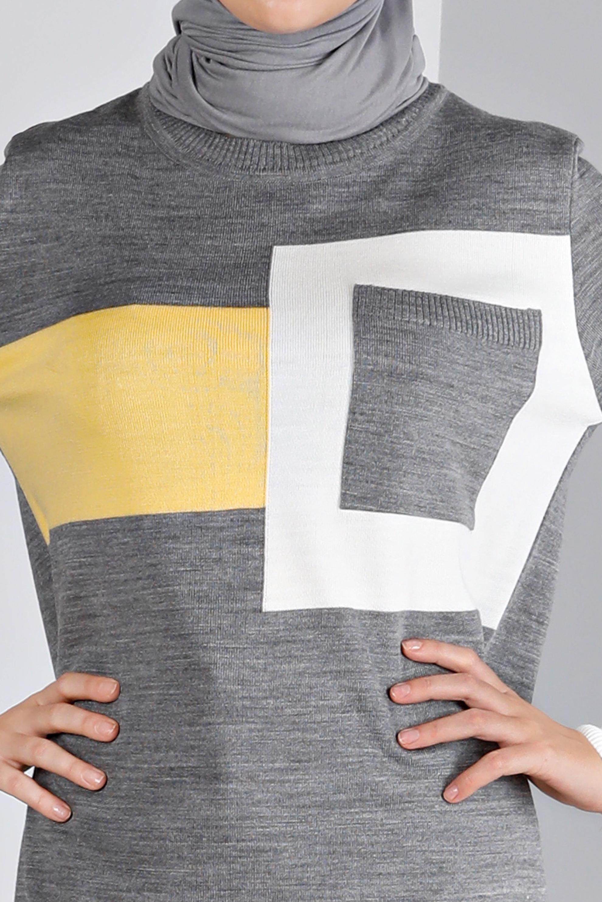 Tesettür giyim GRİ GEOMETRİK ŞEKİL DETAYLI TRİKO TUNİK 42011	