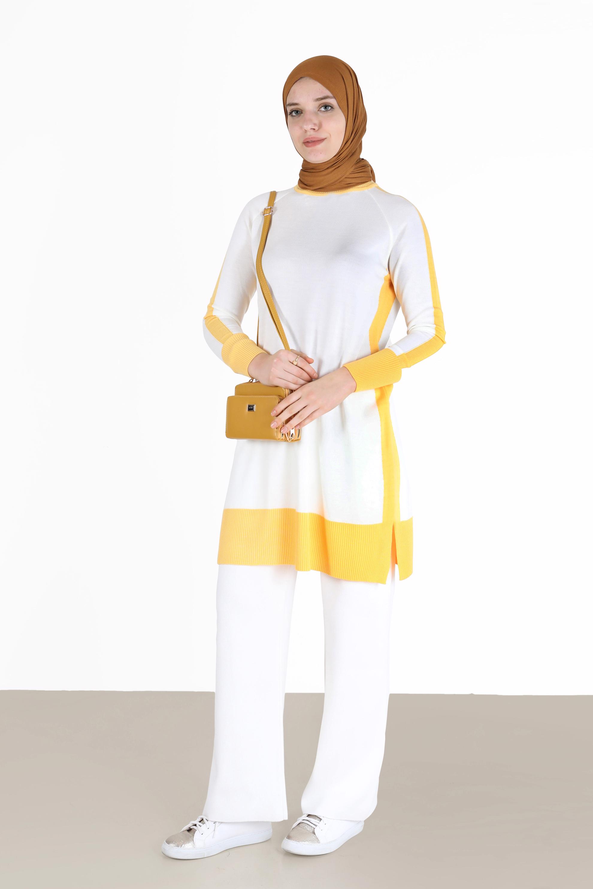 Tesettür giyim BEYAZ İKİ RENKLİ TRİKO TUNİK 42012 