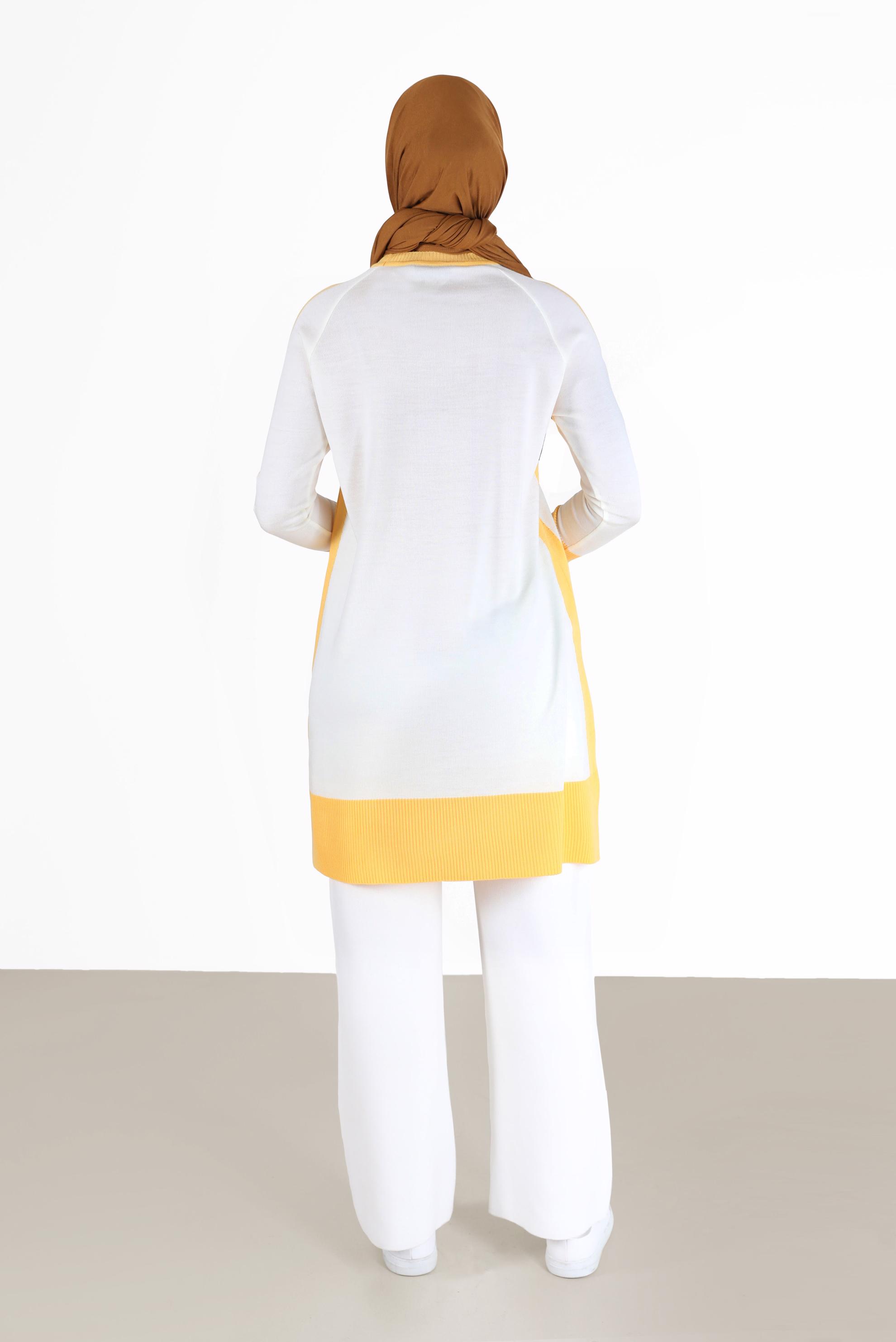 Tesettür giyim BEYAZ İKİ RENKLİ TRİKO TUNİK 42012 