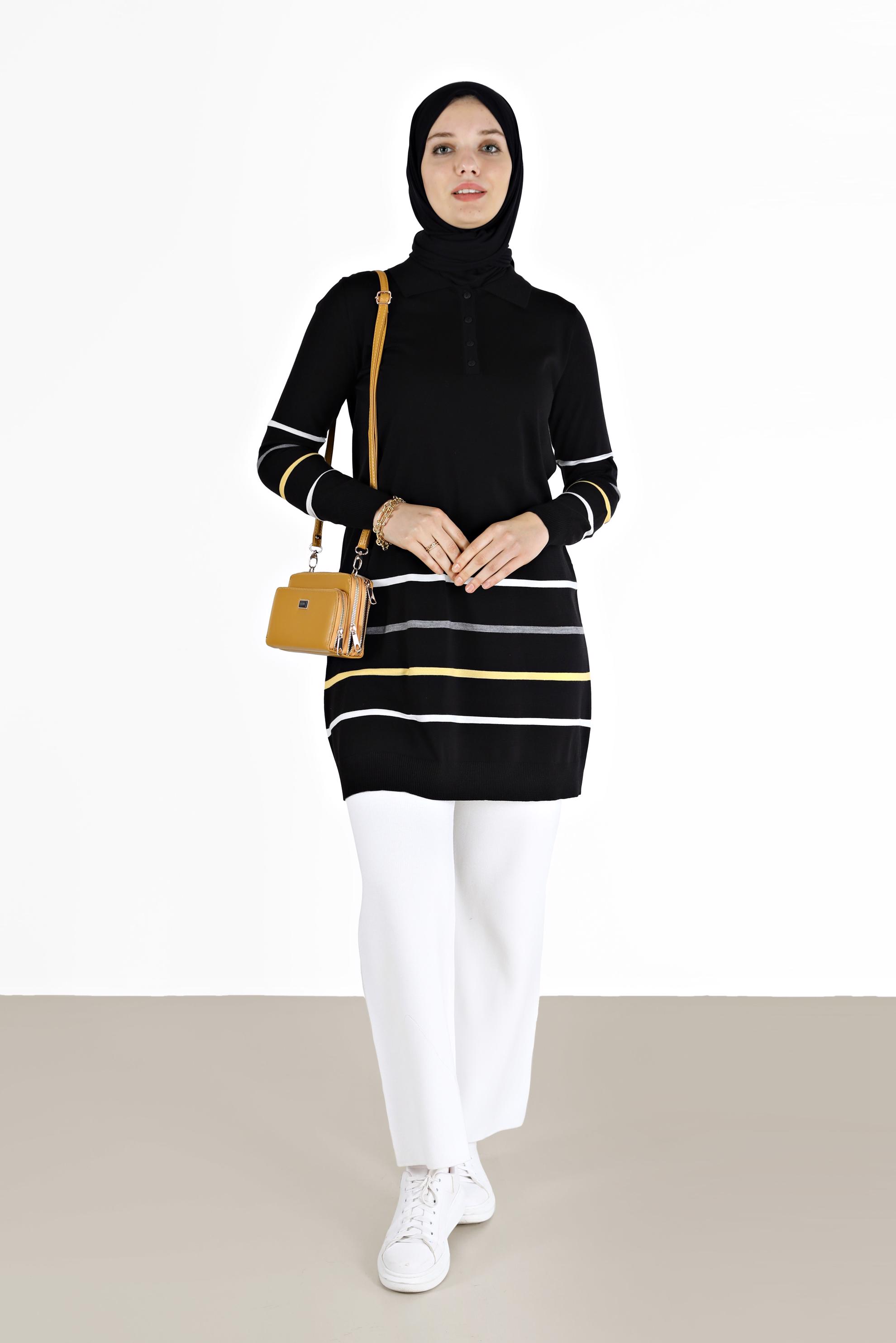 Tesettür giyim SİYAH RENKLİ ŞERİT DETAYLI POLO YAKA TRİKO TUNİK 42019 