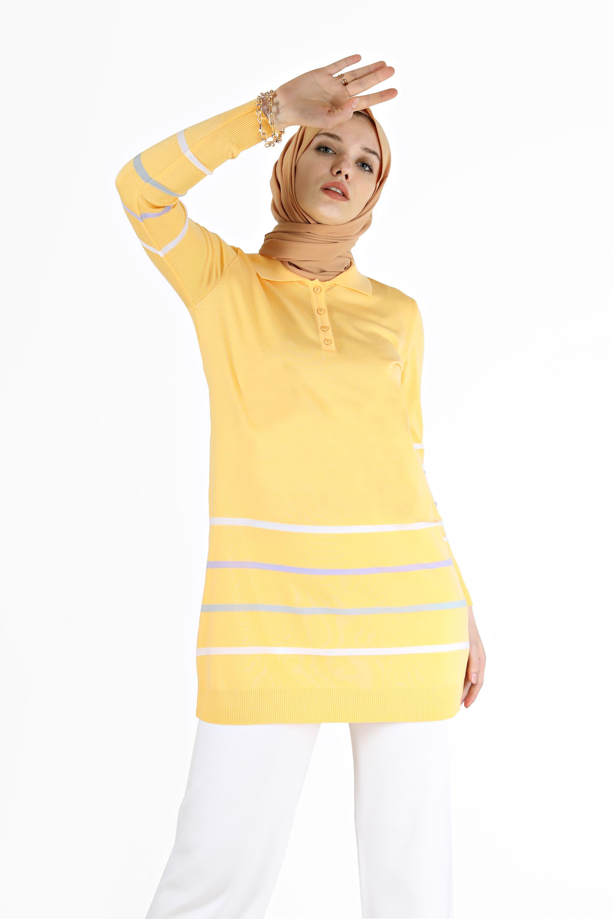 Tesettür giyim SARI RENKLİ ŞERİT DETAYLI POLO YAKA TRİKO TUNİK 42019 