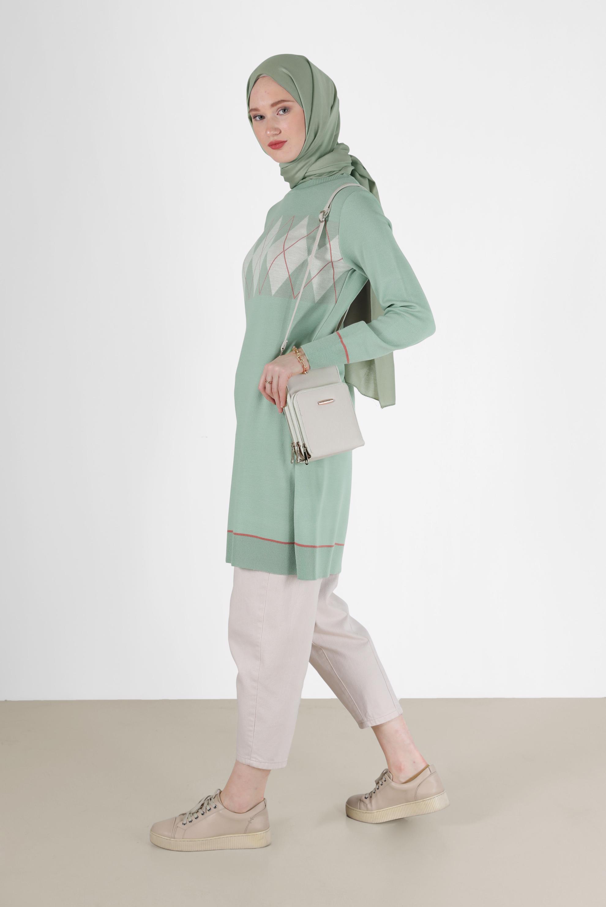 Tesettür giyim YEŞİL BAKLAVA DESEN DETAYLI TRİKO TUNİK 42020 