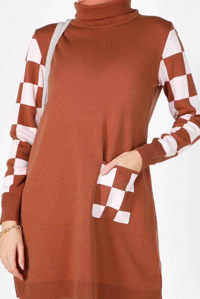 Tesettür giyim TURUNCU KARE DESENLİ CEPLİ TRİKO TUNİK 42022  - ALVİNA